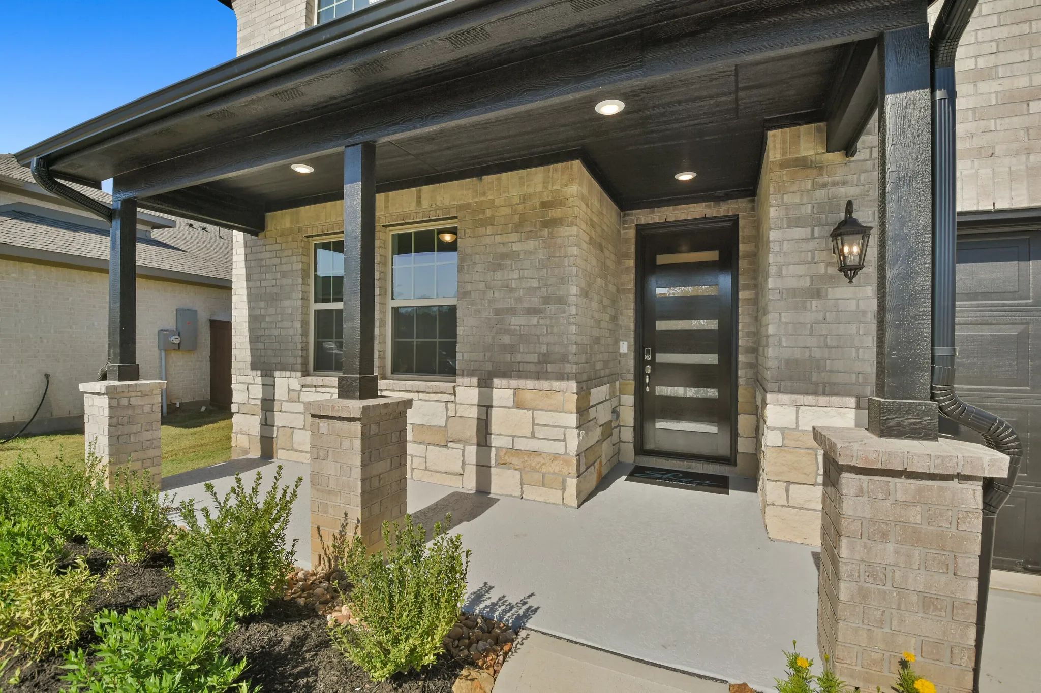 Plan 4049 front porch