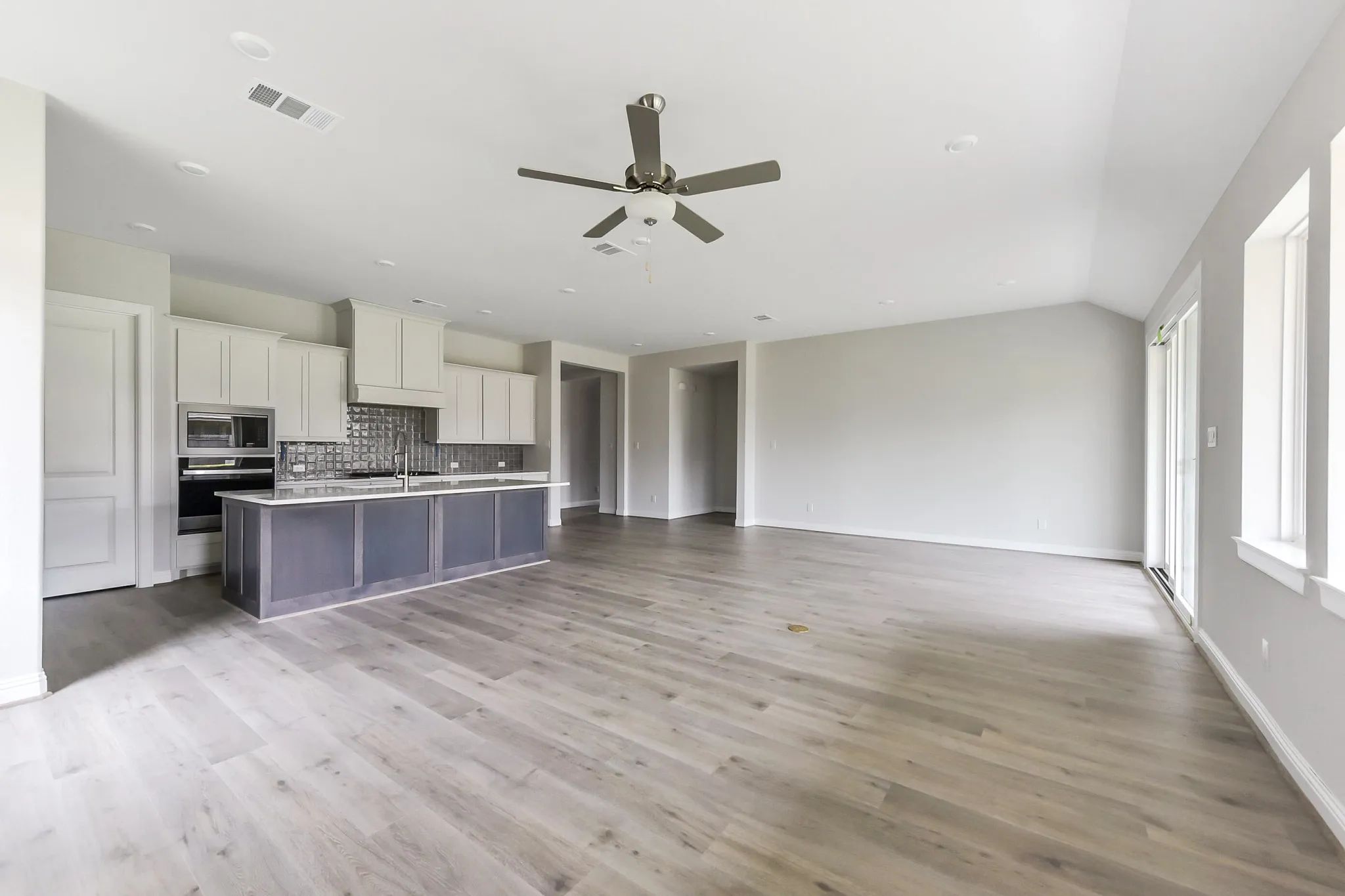 Plan 4509 great room
