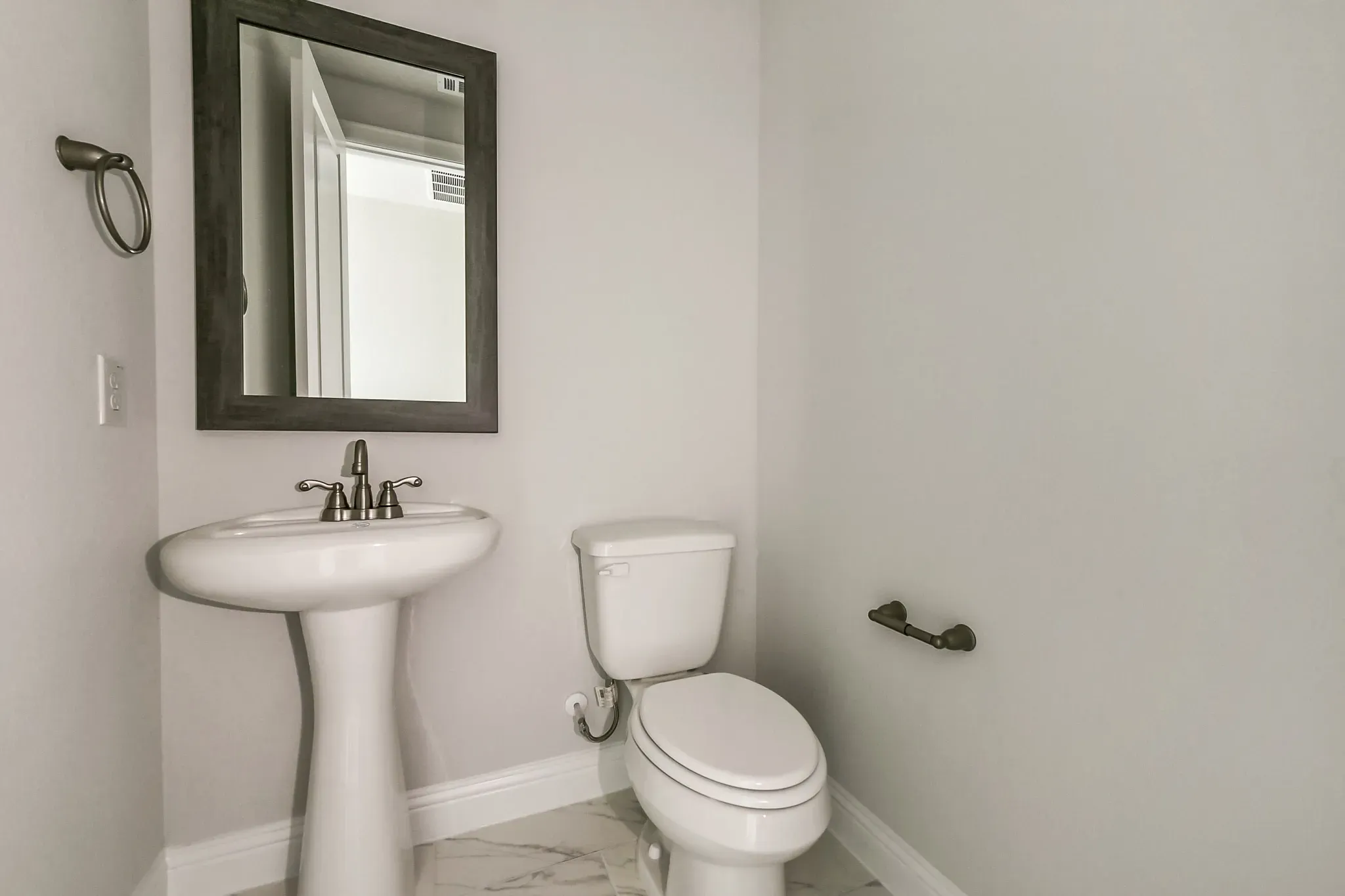 Plan 4509 powder room