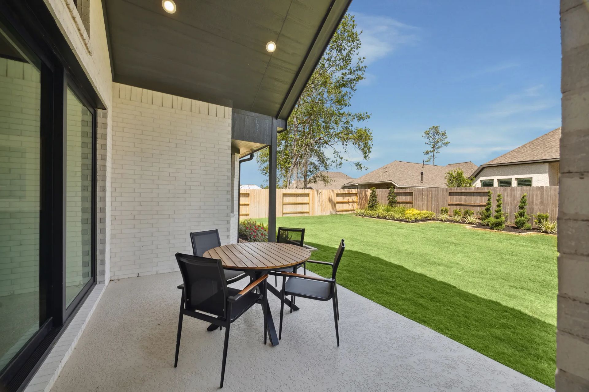 Plan 4534 outdoor living - staged