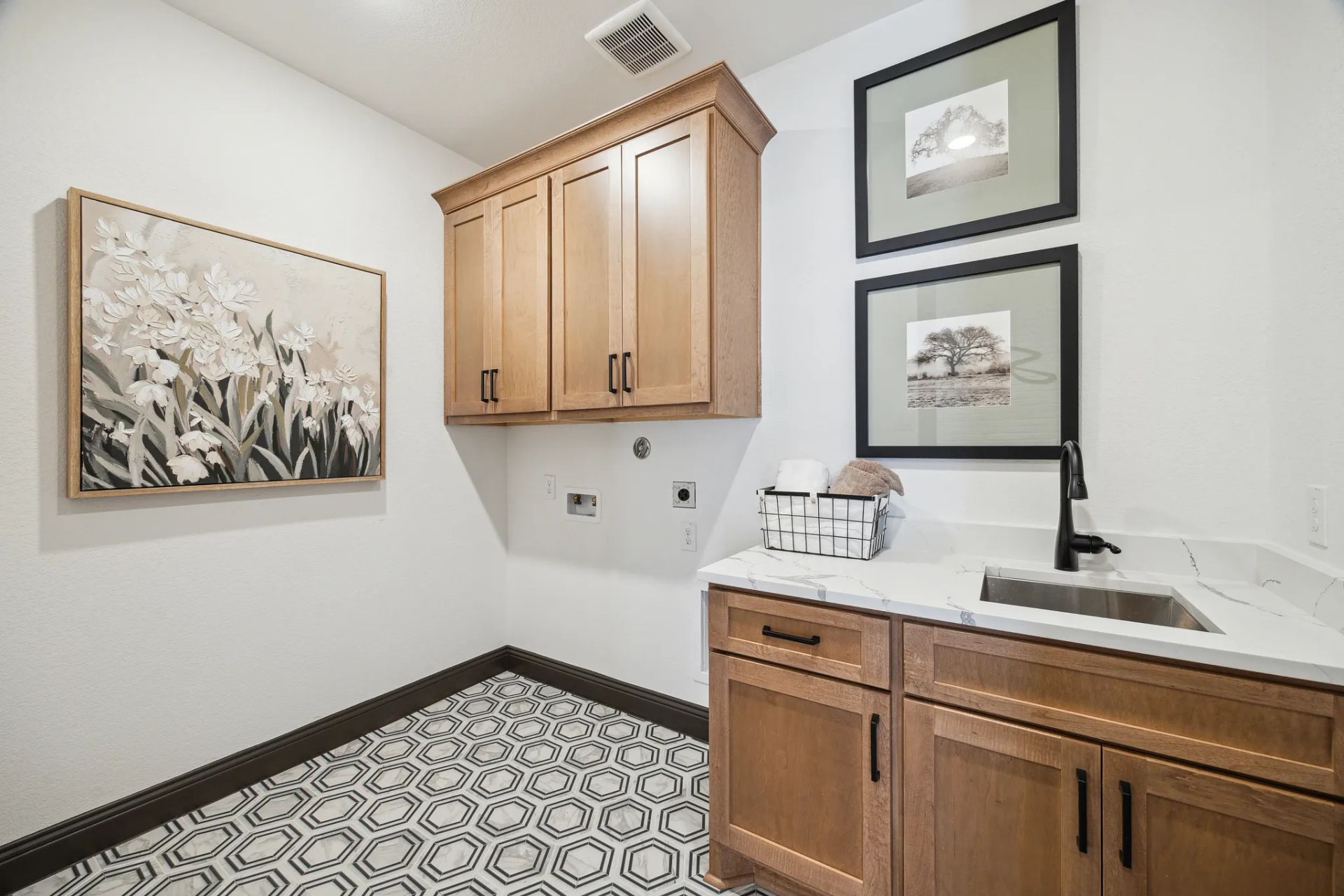 Plan 4534 laundry room - staged