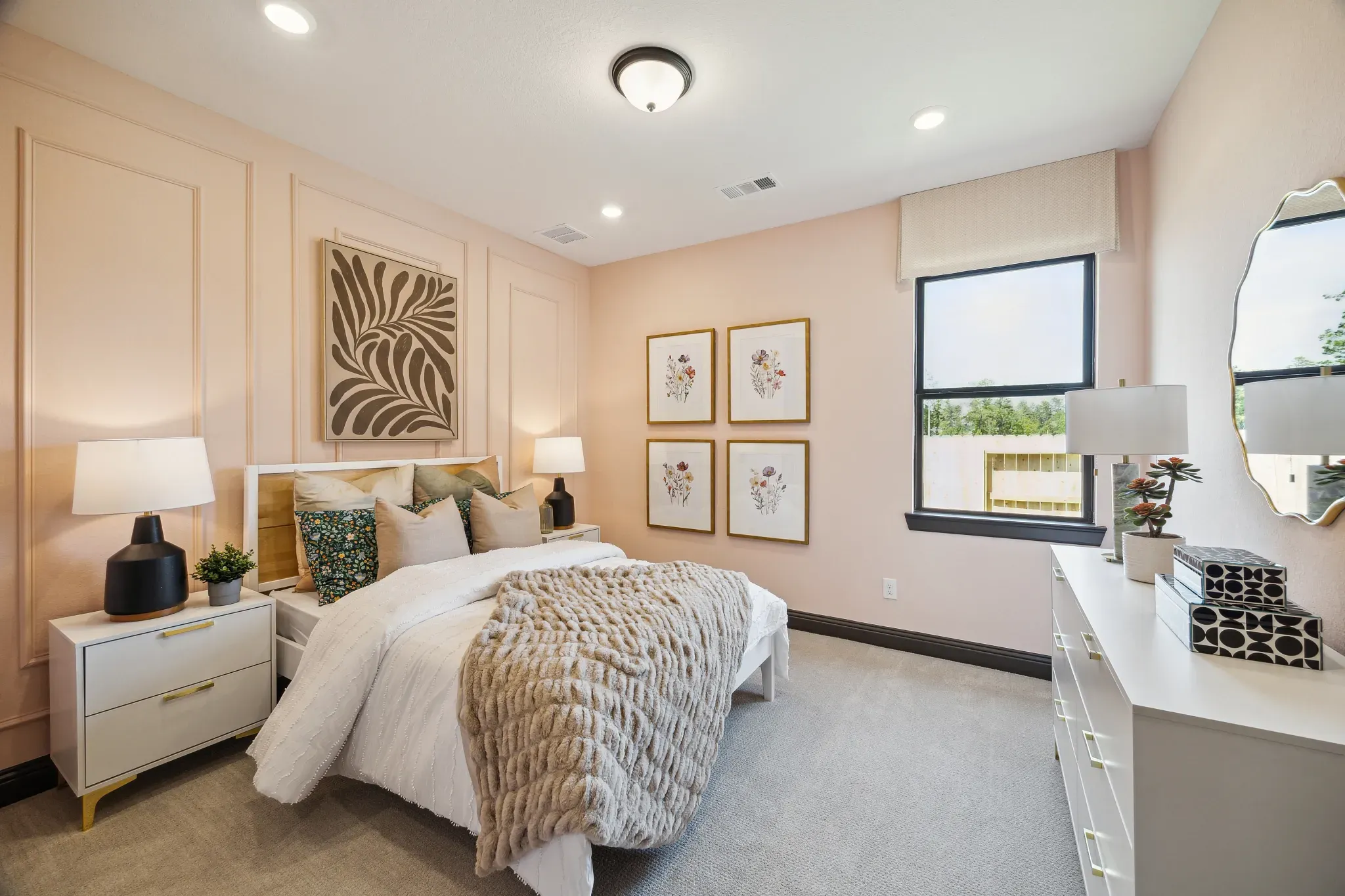 Plan 4534 bed 3 - staged