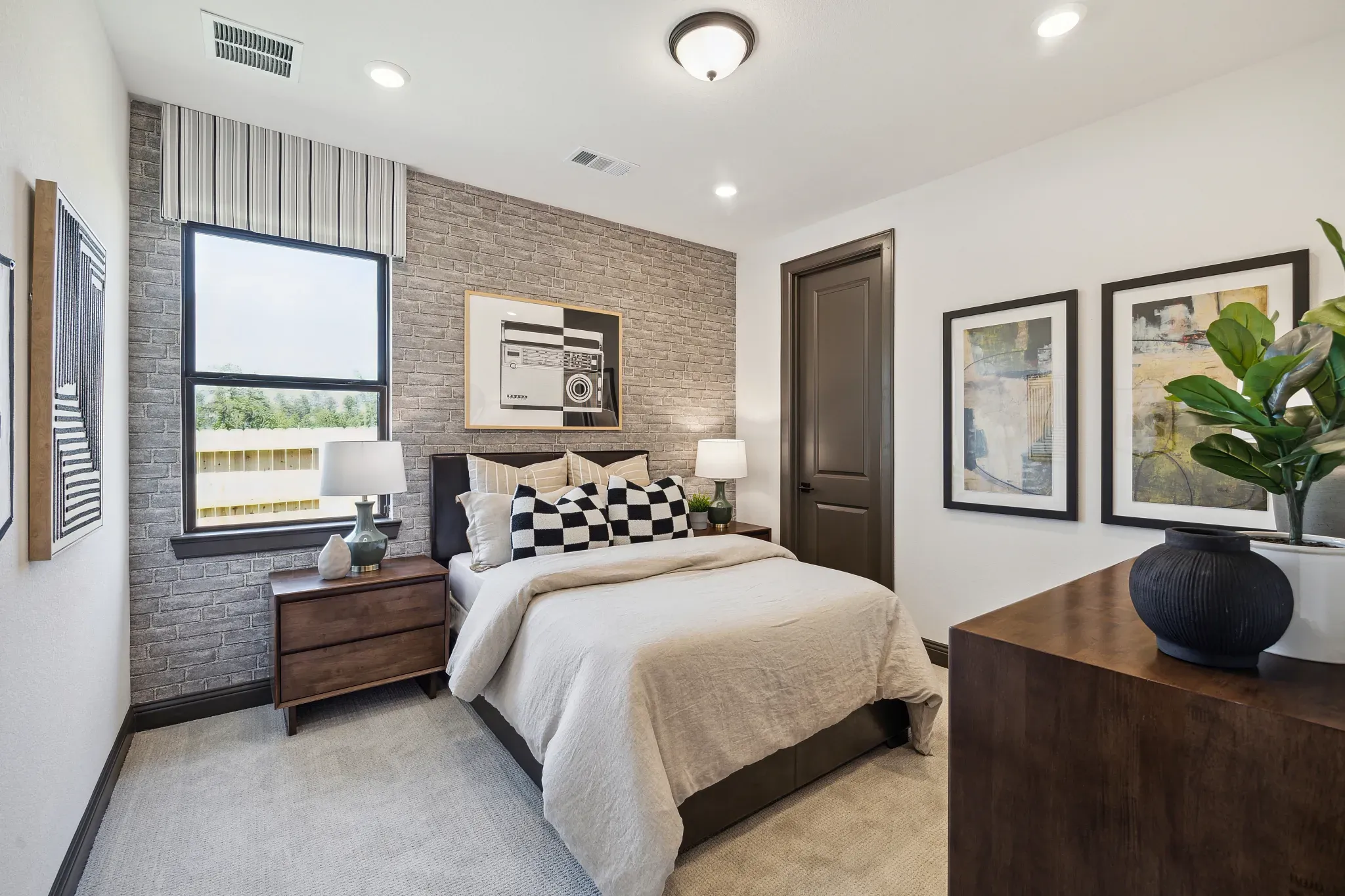 Plan 4534 bed 4 - staged