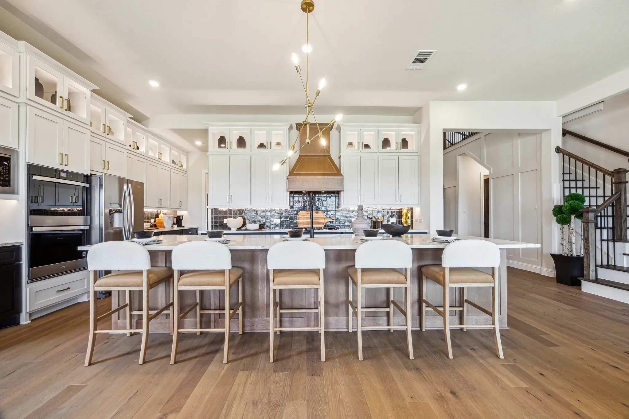 Plan 5042 kitchen - staged