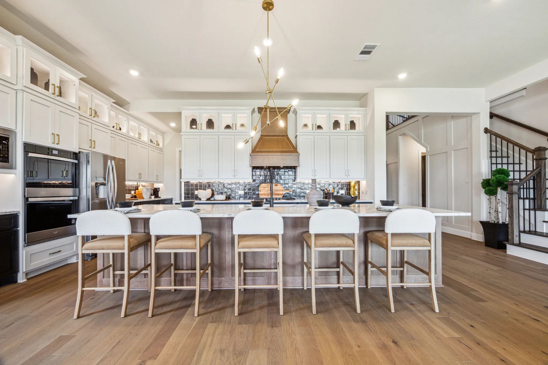 Plan 5042 kitchen - staged