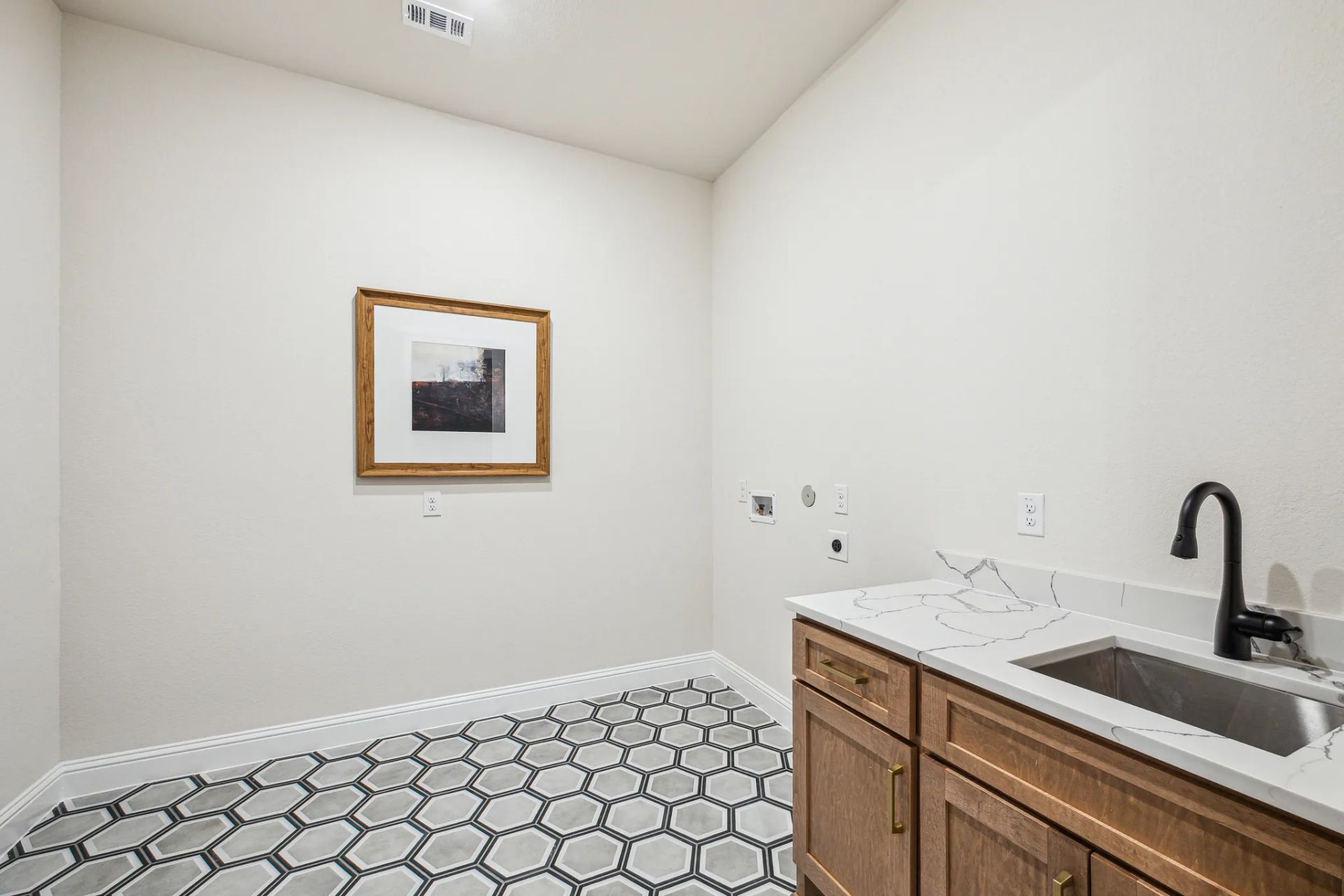 Plan 5042 laundry room - staged