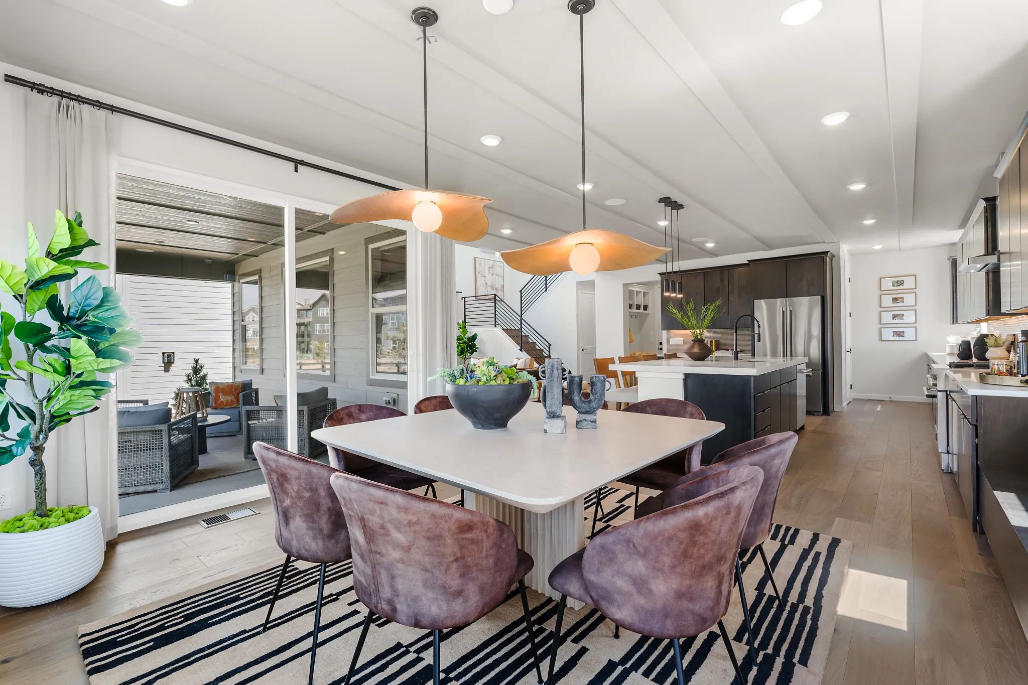 Cameron Model Dining