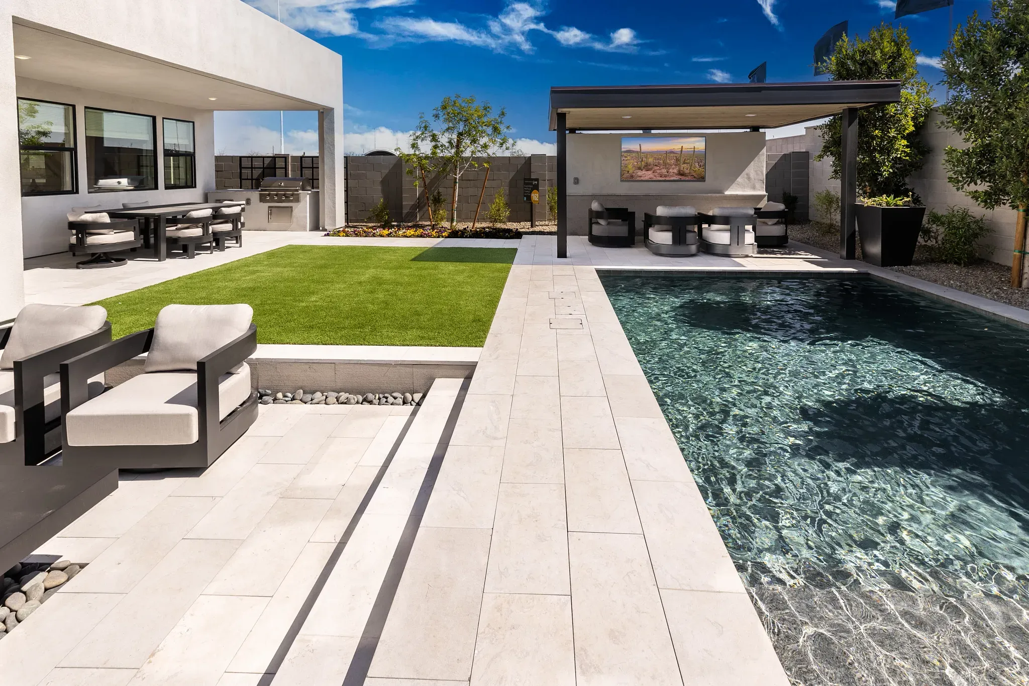 Plan 4016 Model Backyard