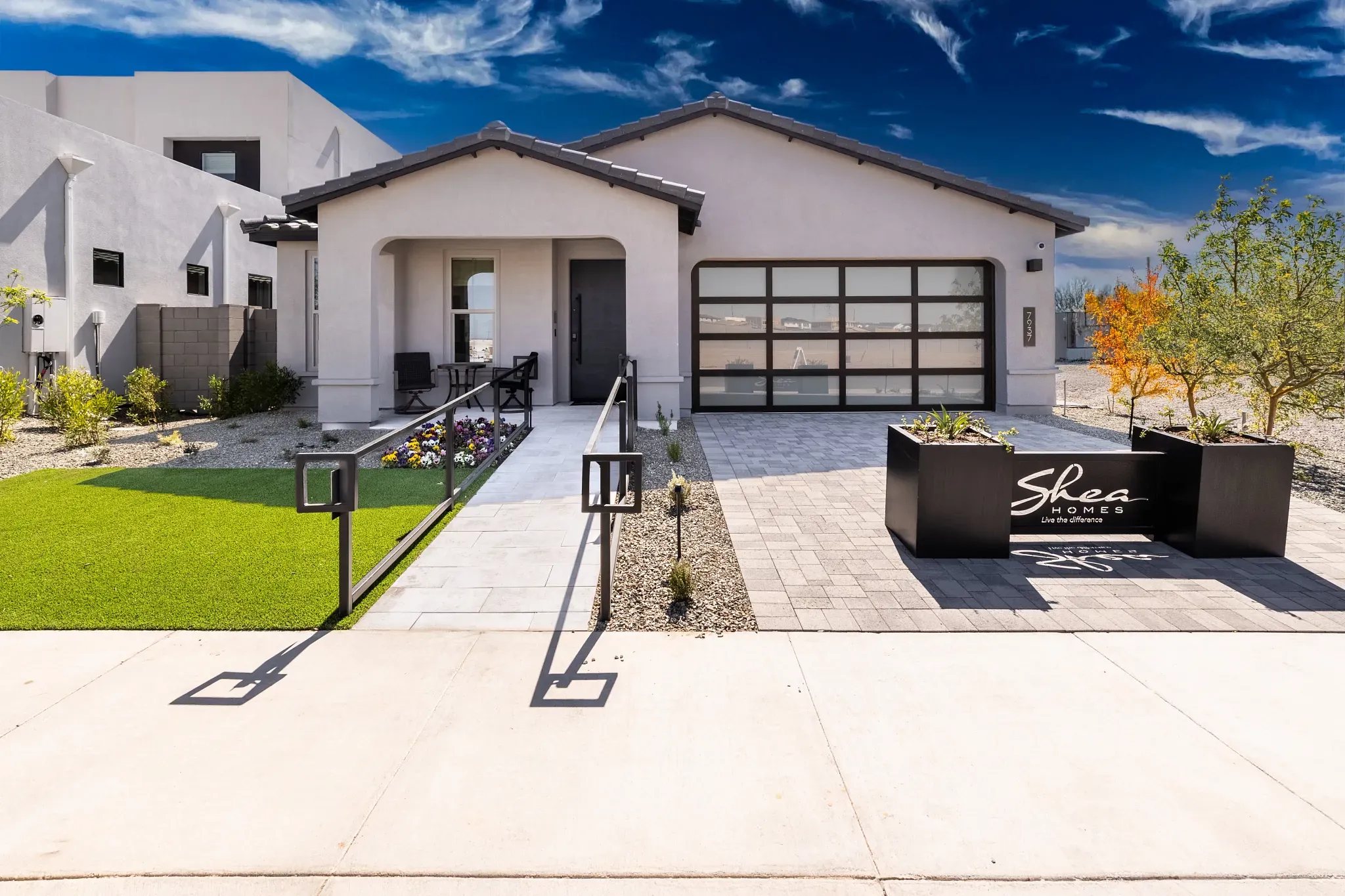 Plan 4014 Model Exterior