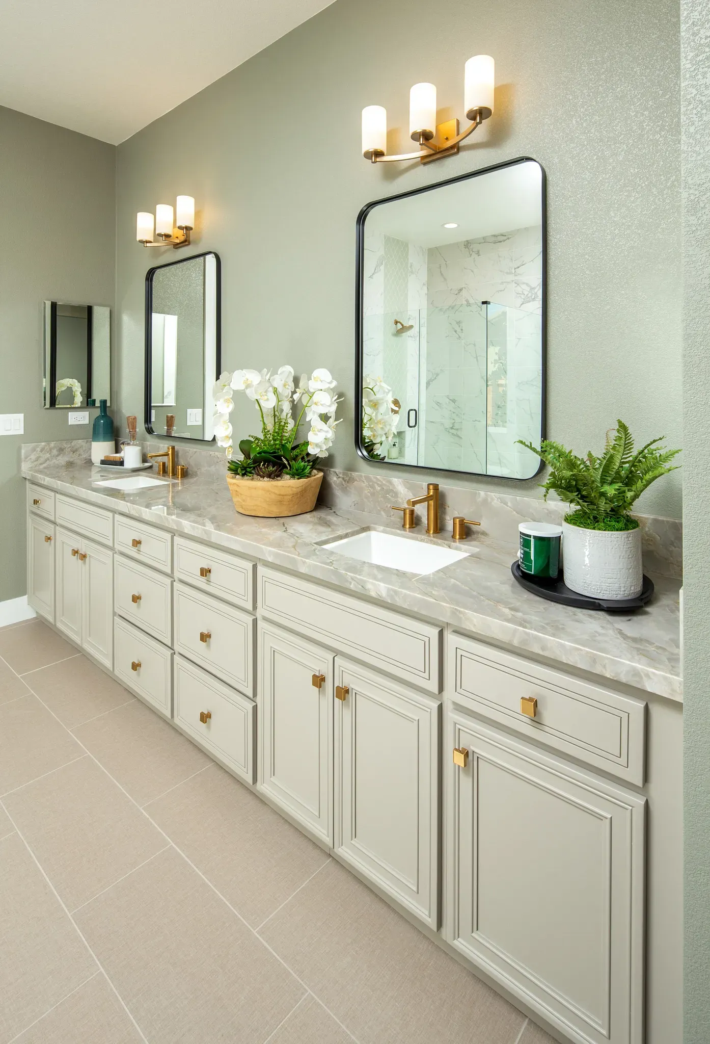 Orchard Grove Model Plan 2 Primary Bathroom