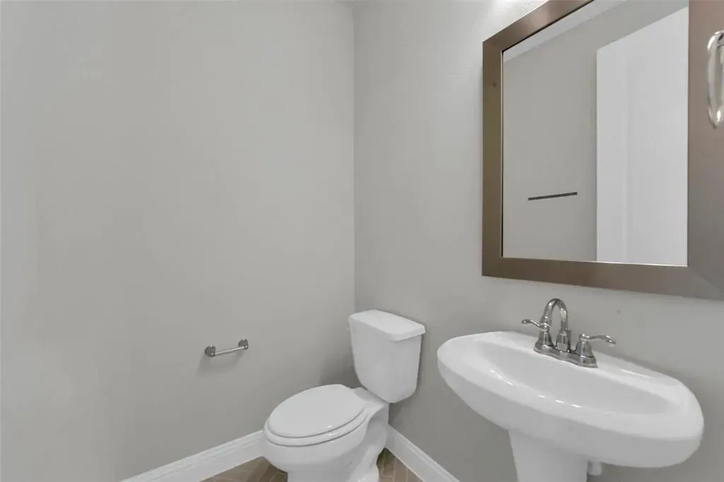 Plan 4549 powder room