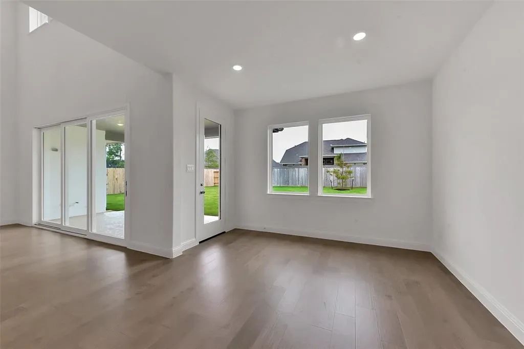 Plan 4559 dining room