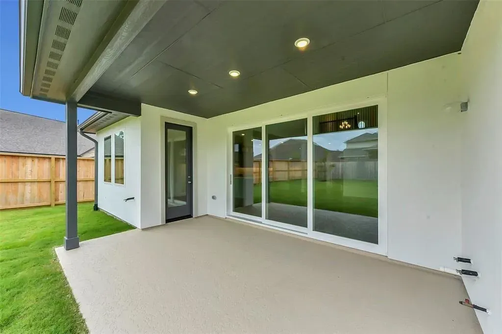 Plan 4559 outdoor living