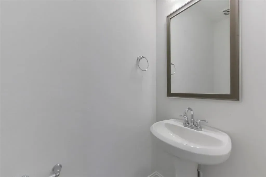 Plan 4559 powder room