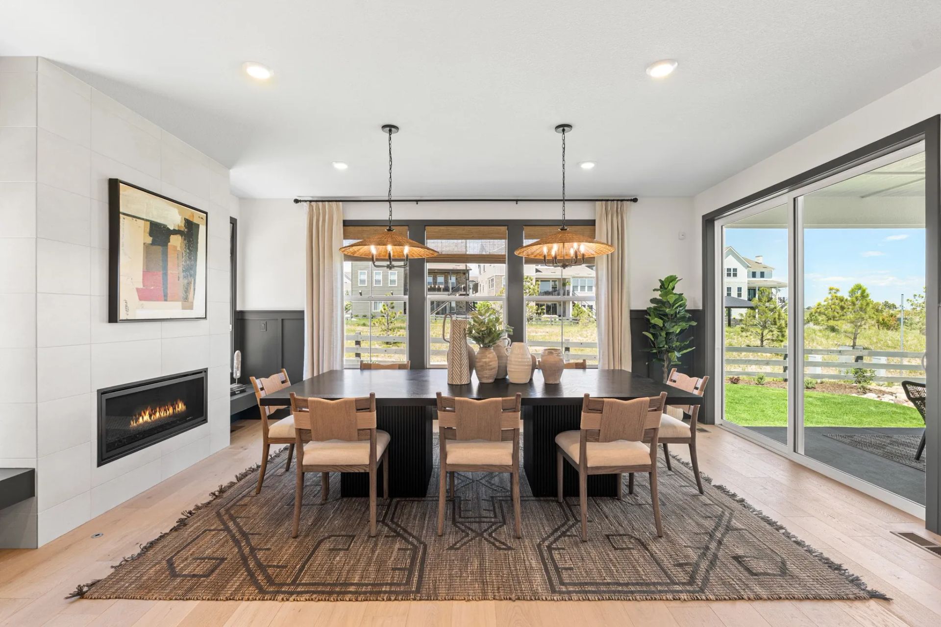 Pemberly Model Dining