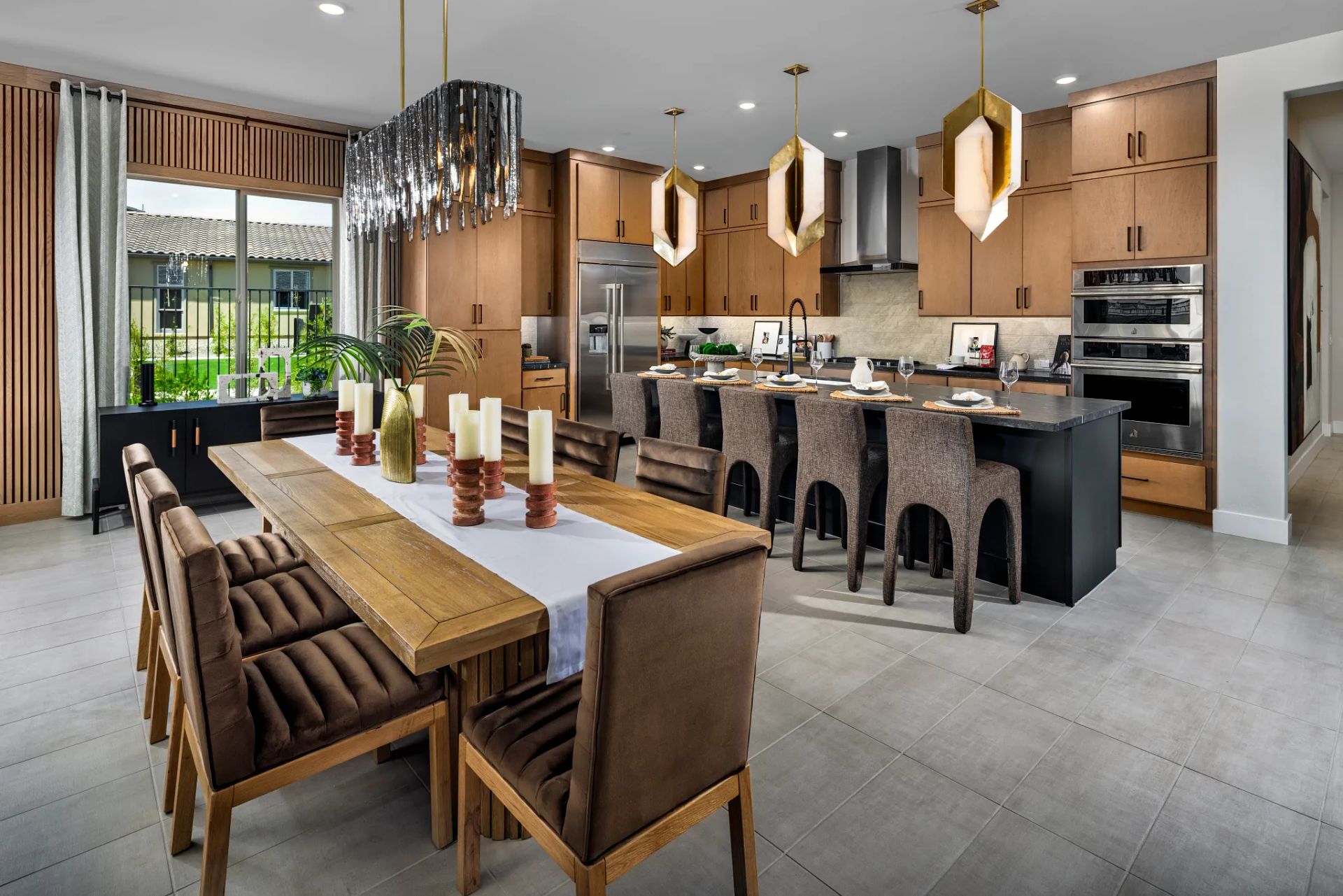 Traverse II Dining & Kitchen