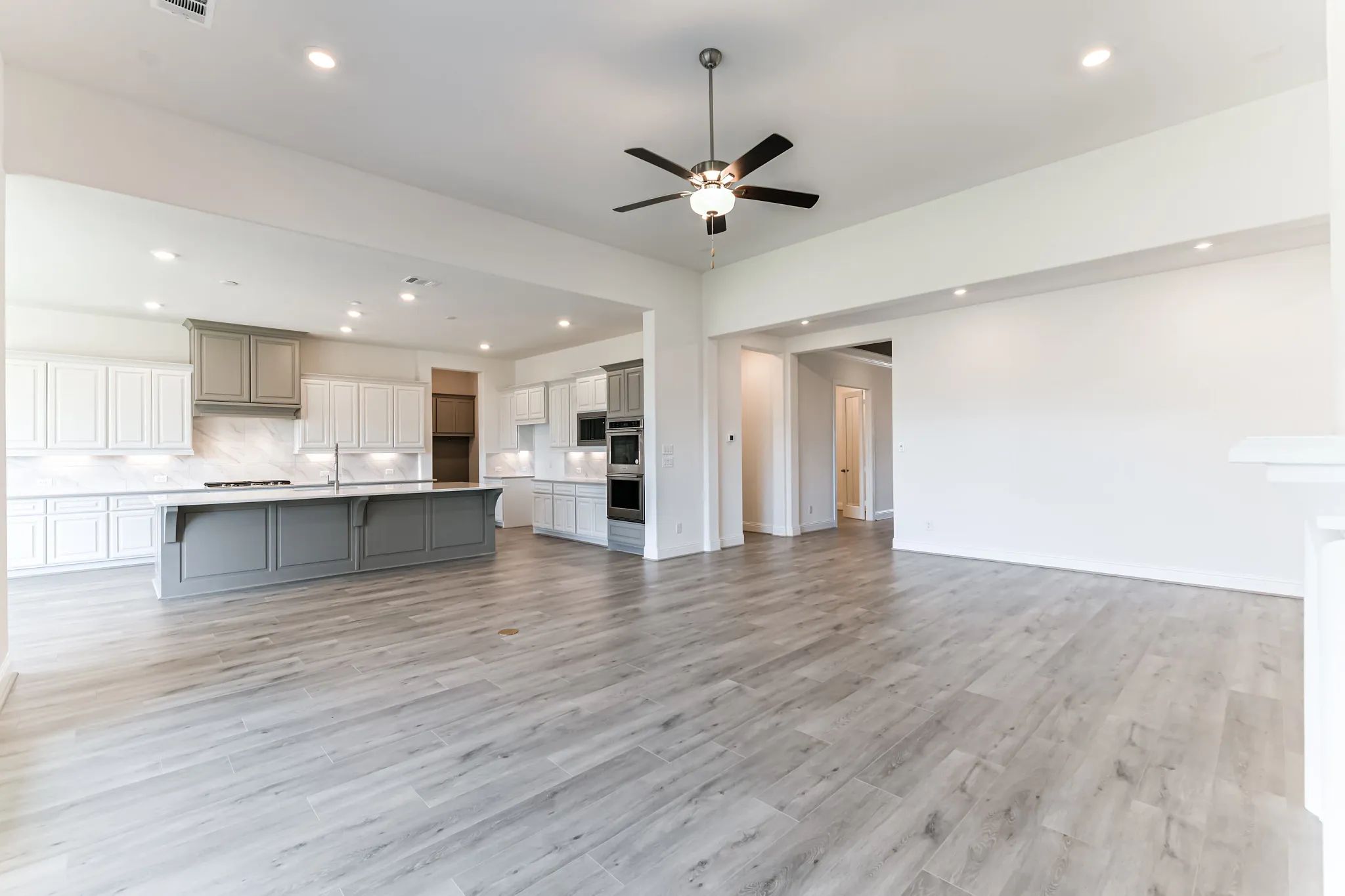 Plan 6010 great room