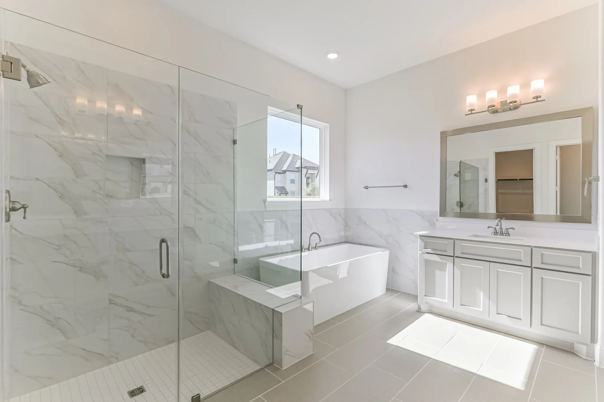 Plan 6010 primary bath