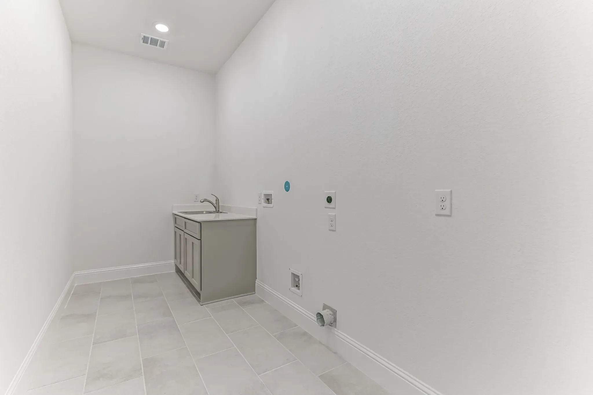 Plan 6010 laundry room