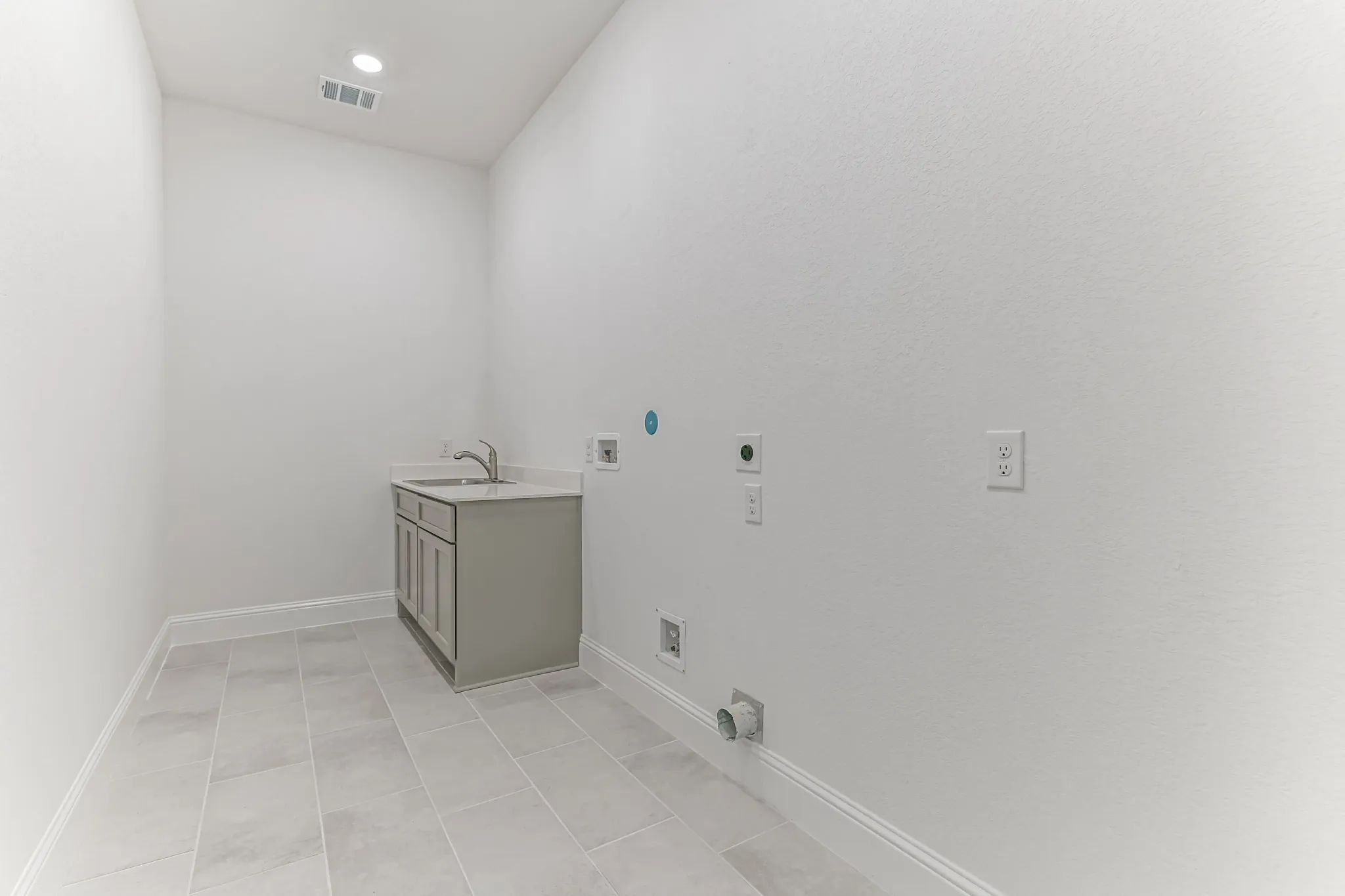 Plan 6010 laundry room