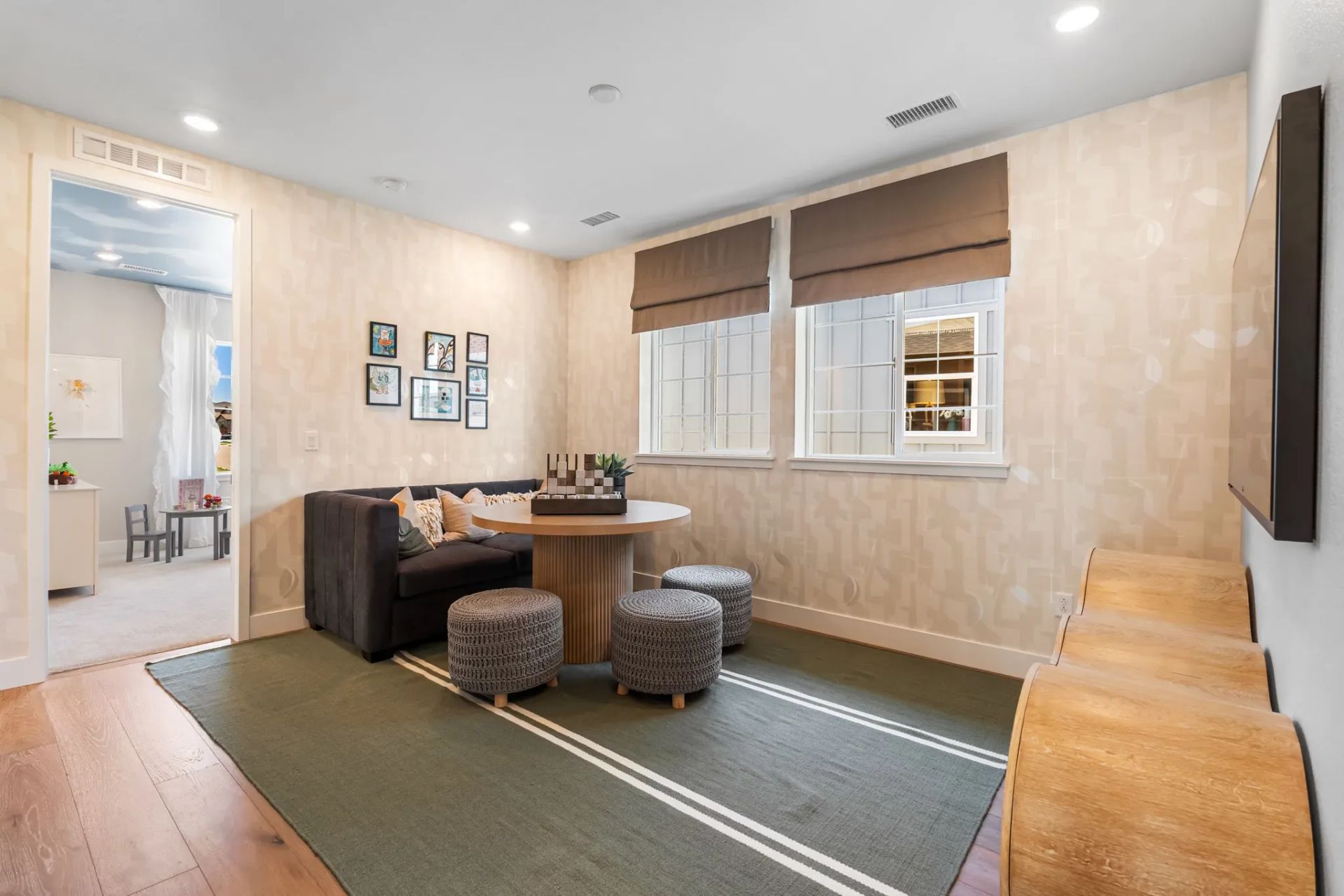Emerson Model Loft