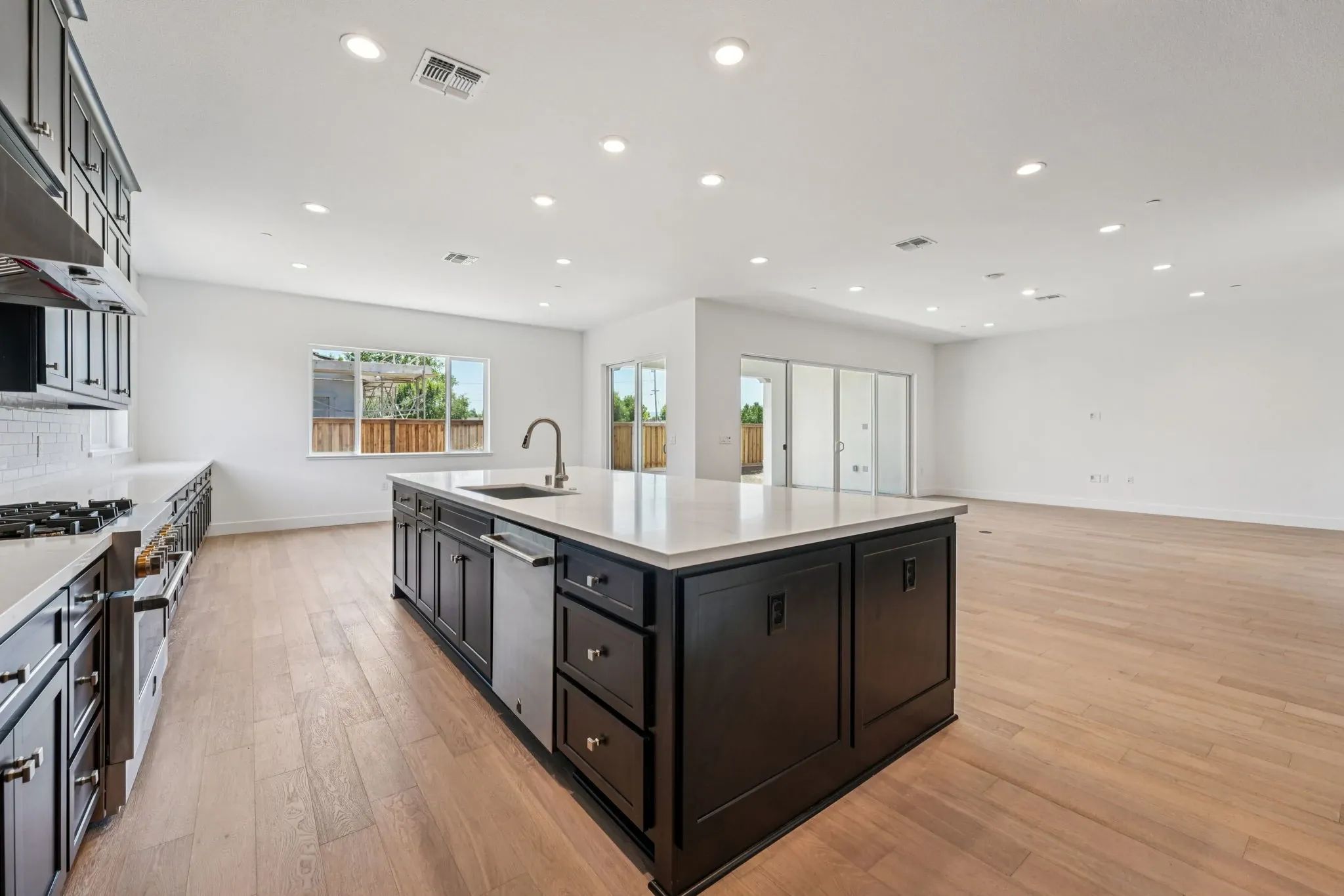 Orchard Grove Lot 28 Kitchen