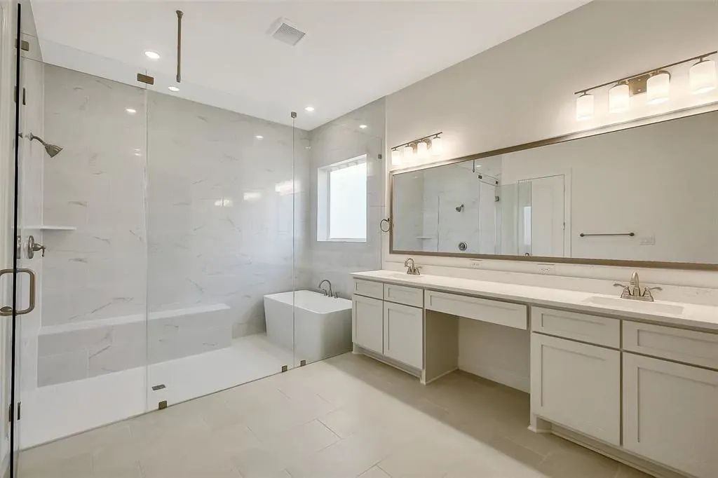 Homesite 6110 primary bath