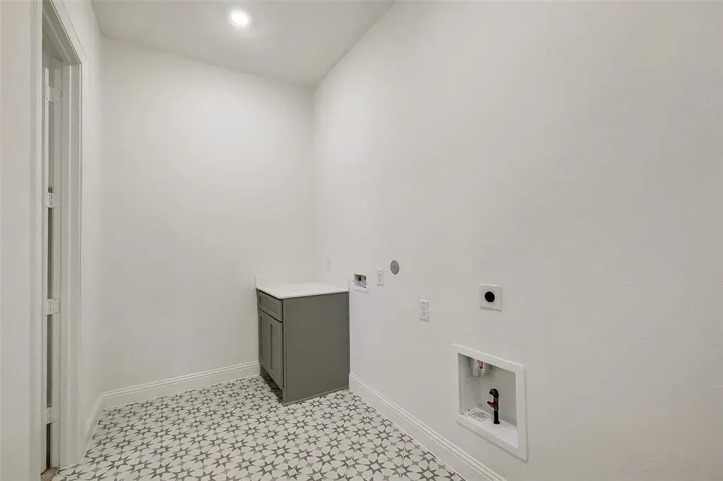 Homesite 6110 laundry room