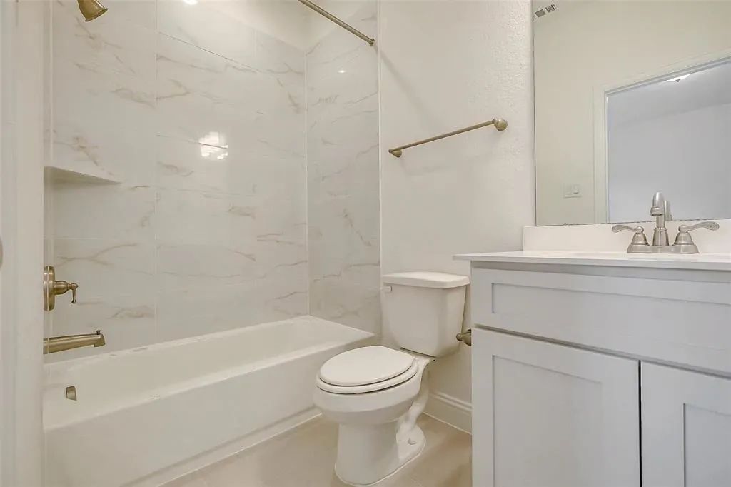 Homesite 6110 bath 2