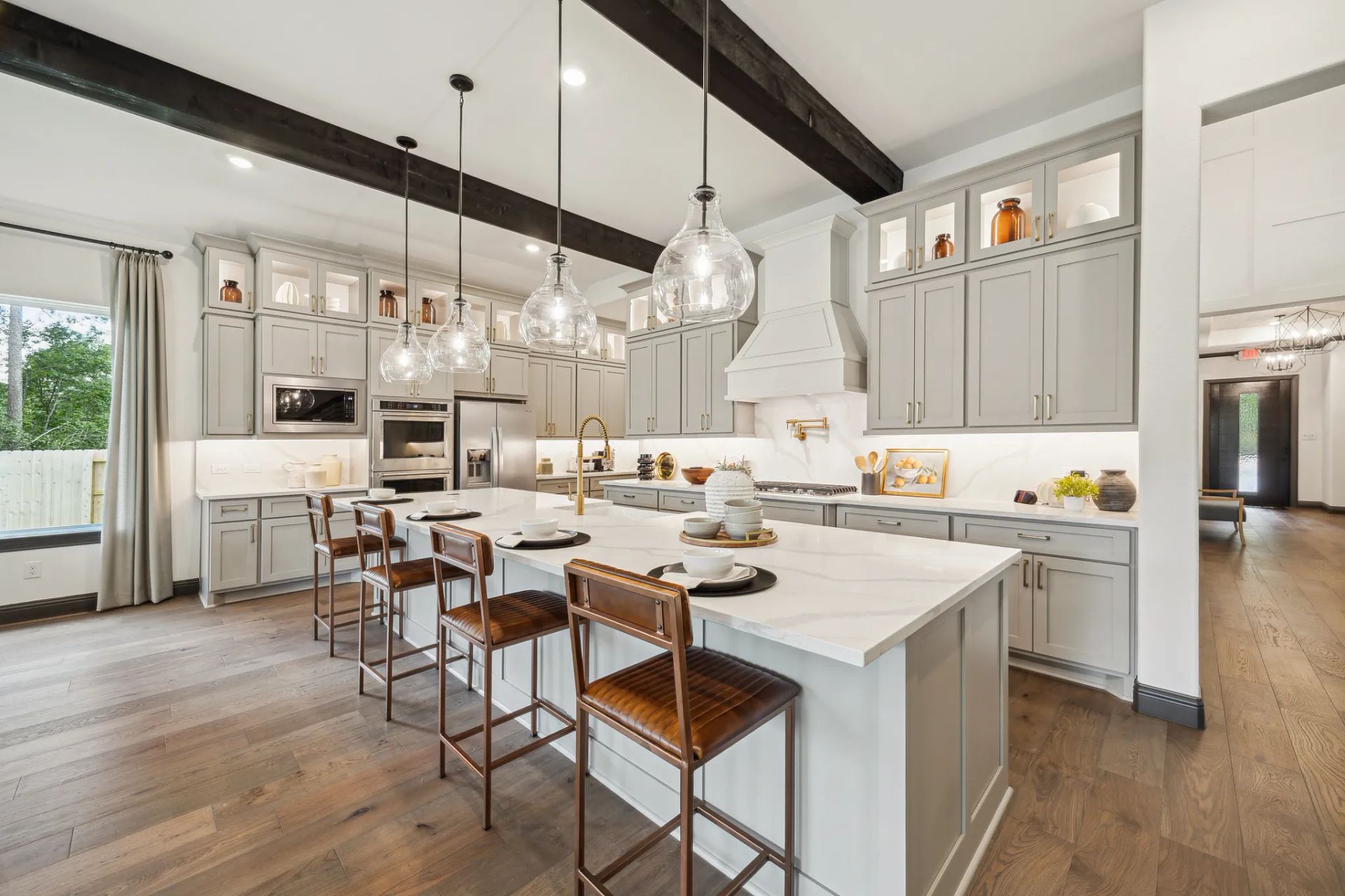 Plan 5042 kitchen - staged