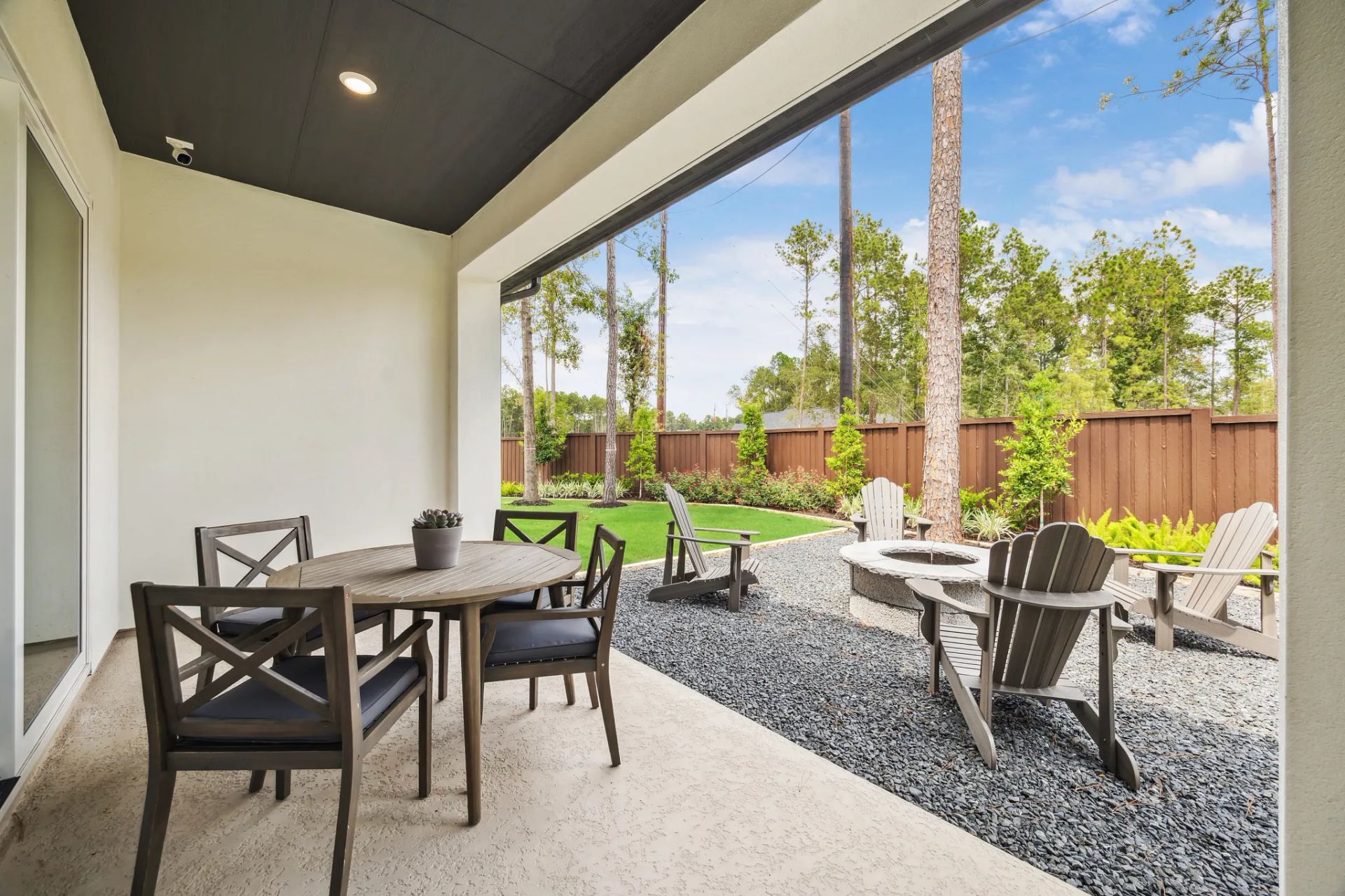 Plan 5042 outdoor living - staged