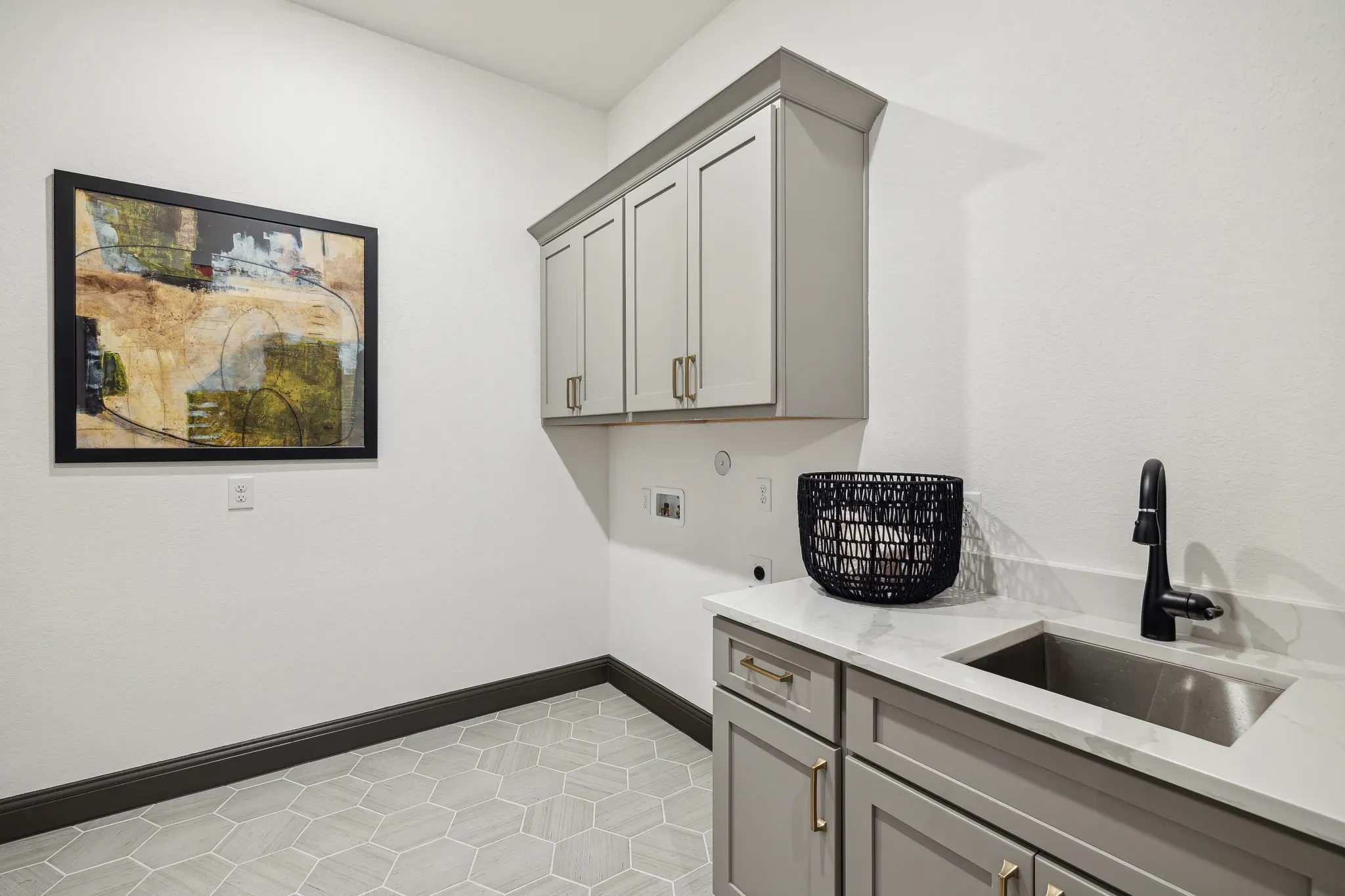 Plan 5042 laundry room - staged