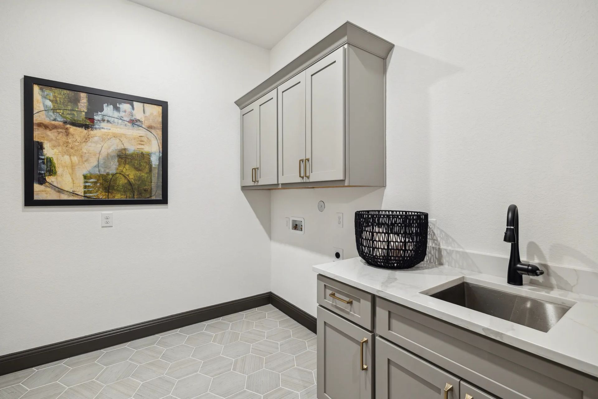 Plan 5042 laundry room - staged