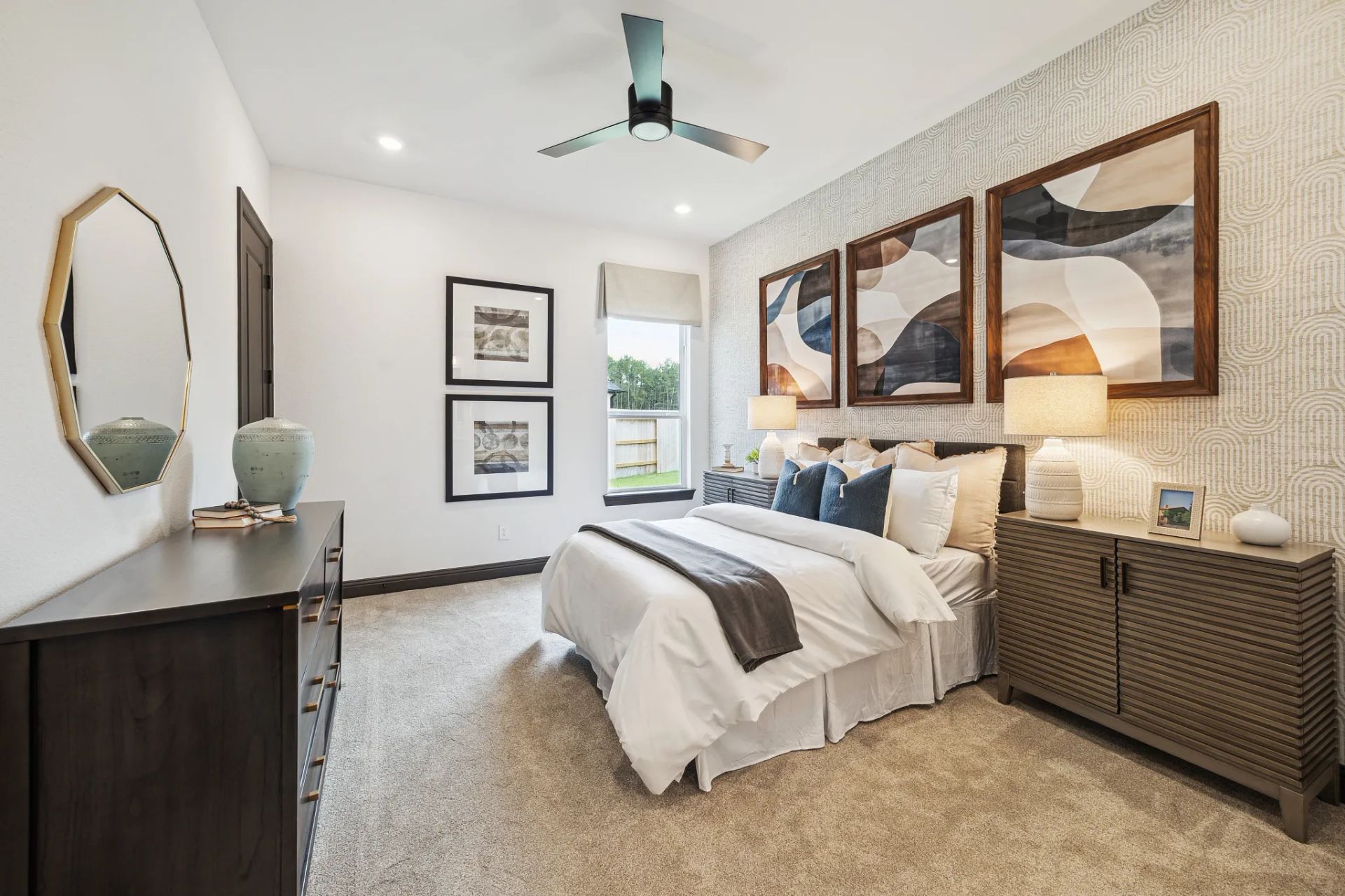 Plan 5042 bed 2 - staged