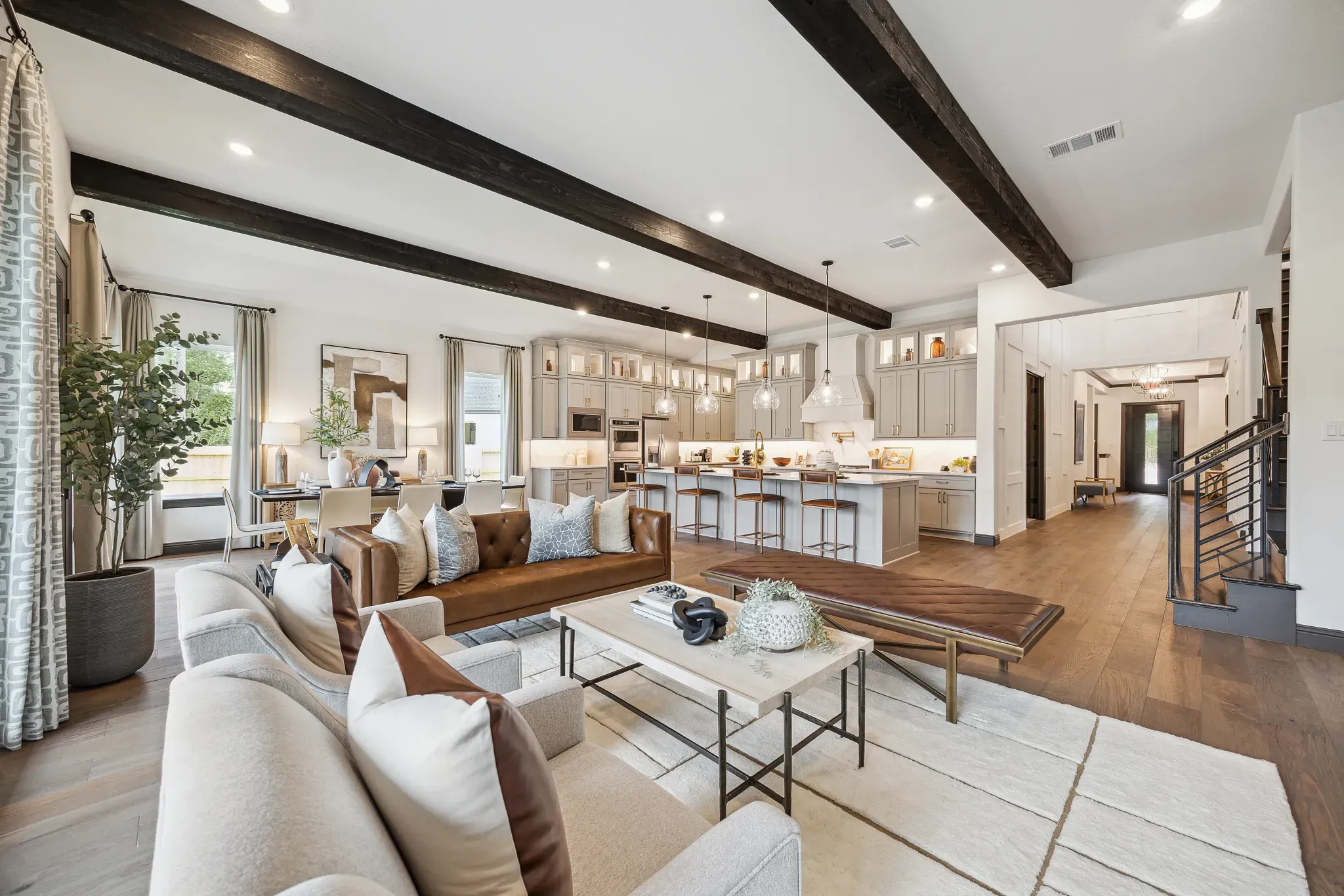 Plan 5042 model great room