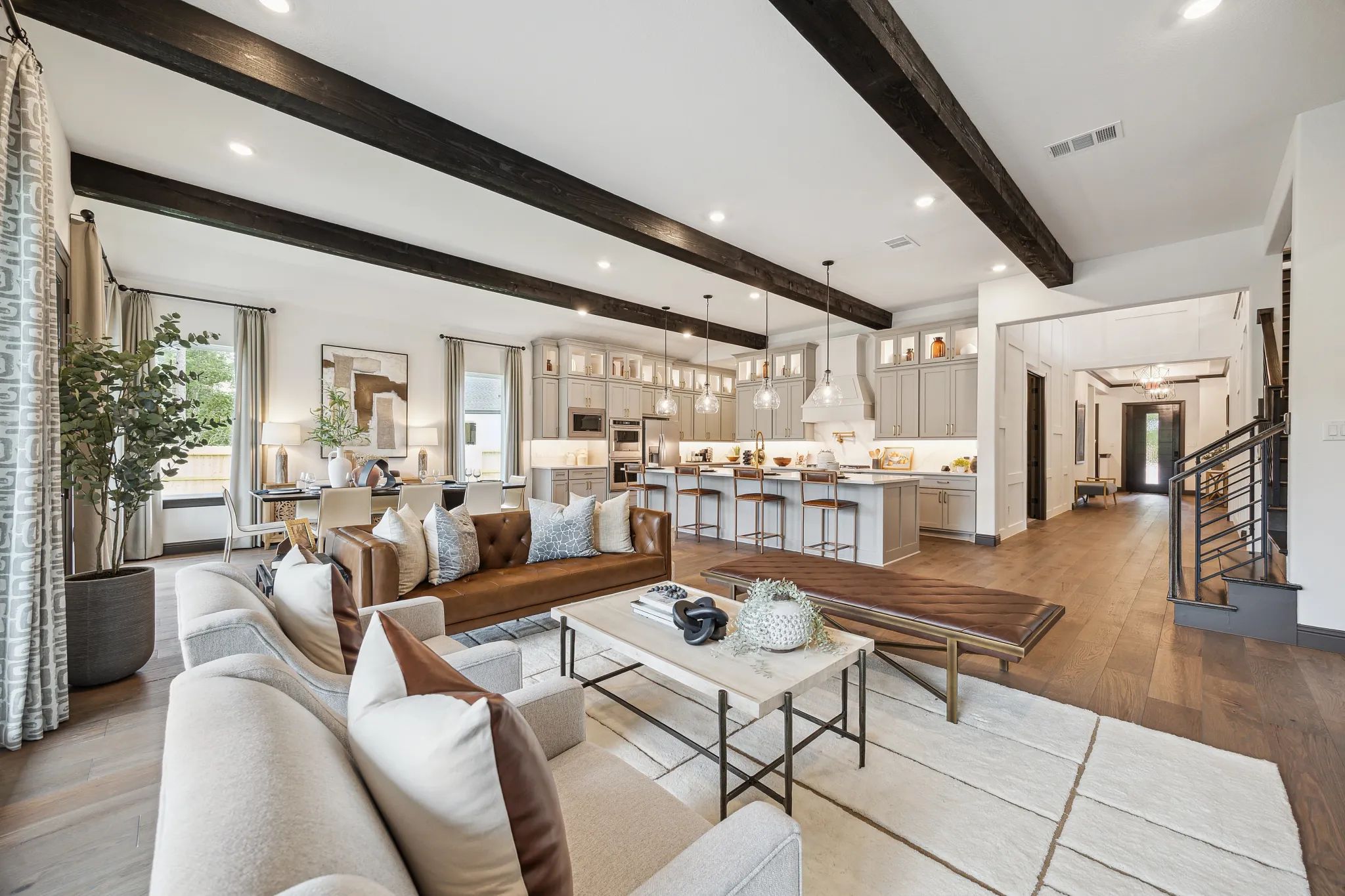 Plan 5042 model great room