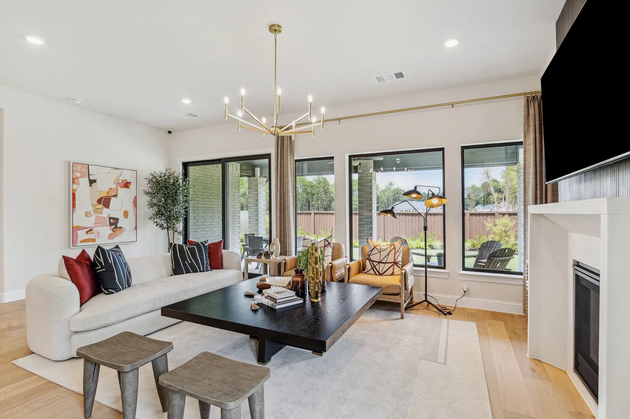 Plan 4043 model great room