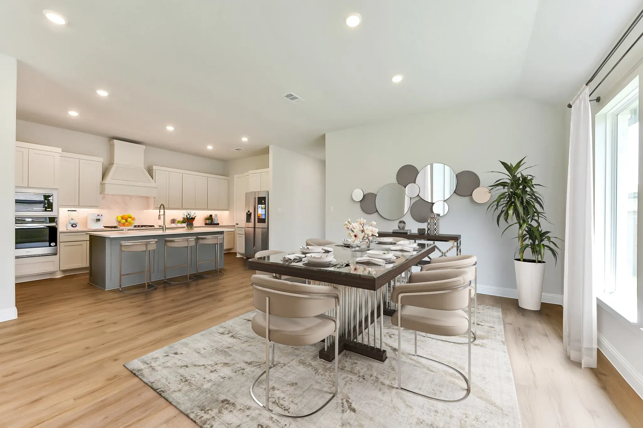 Plan 4029 dining - staged