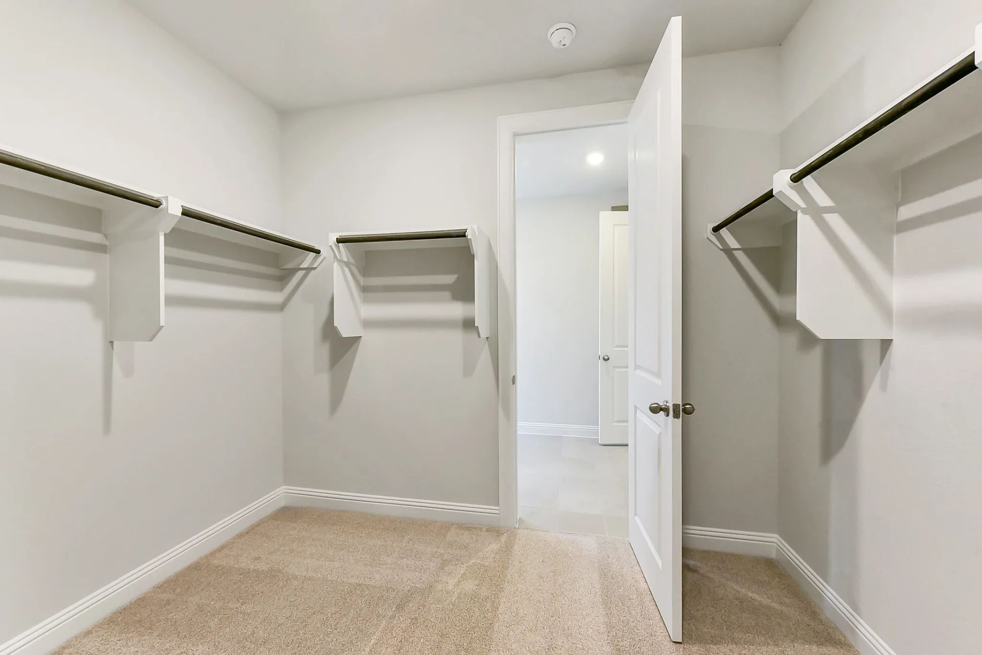 Plan 4029 closet