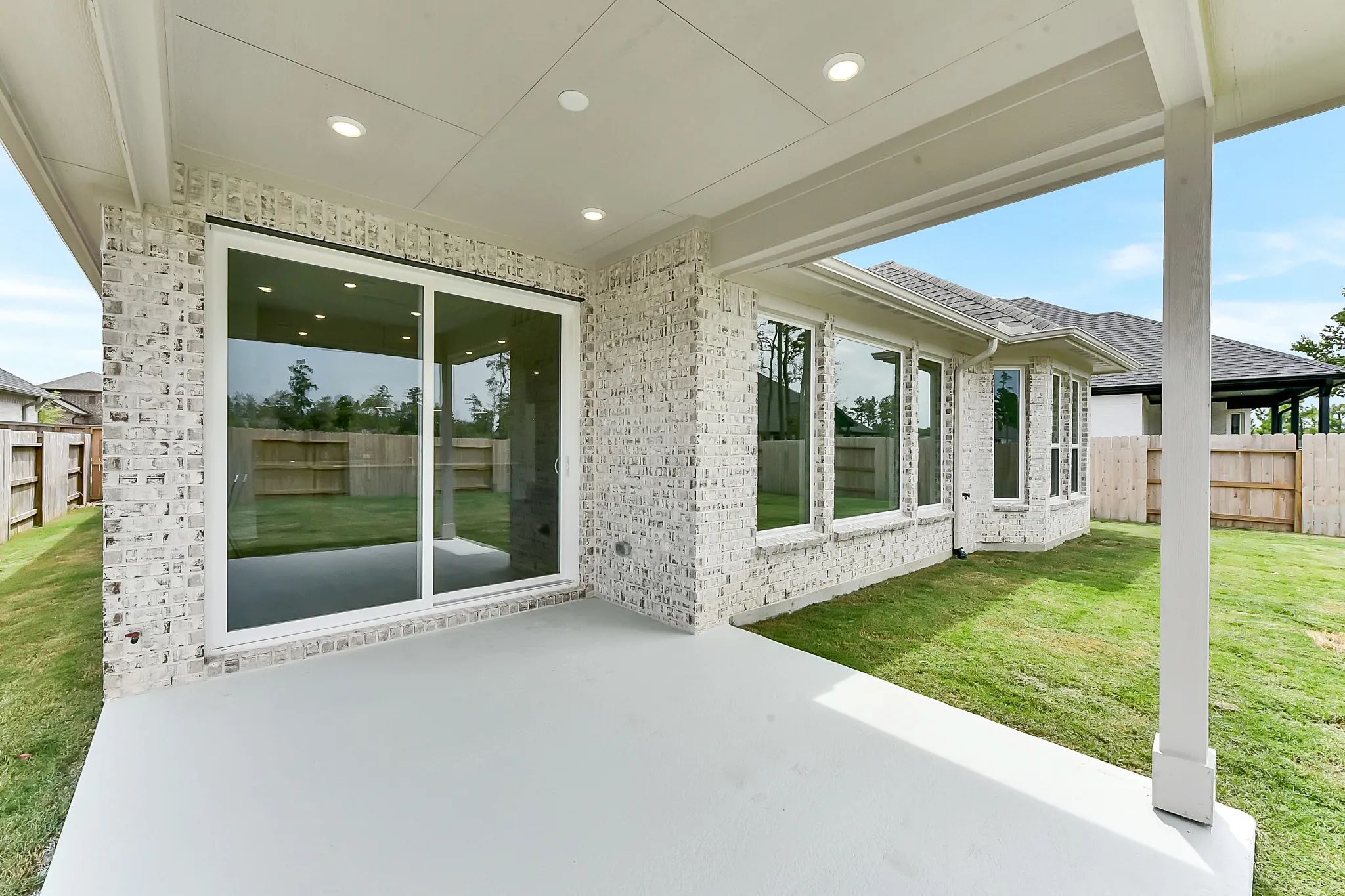 Plan 4039 outdoor living