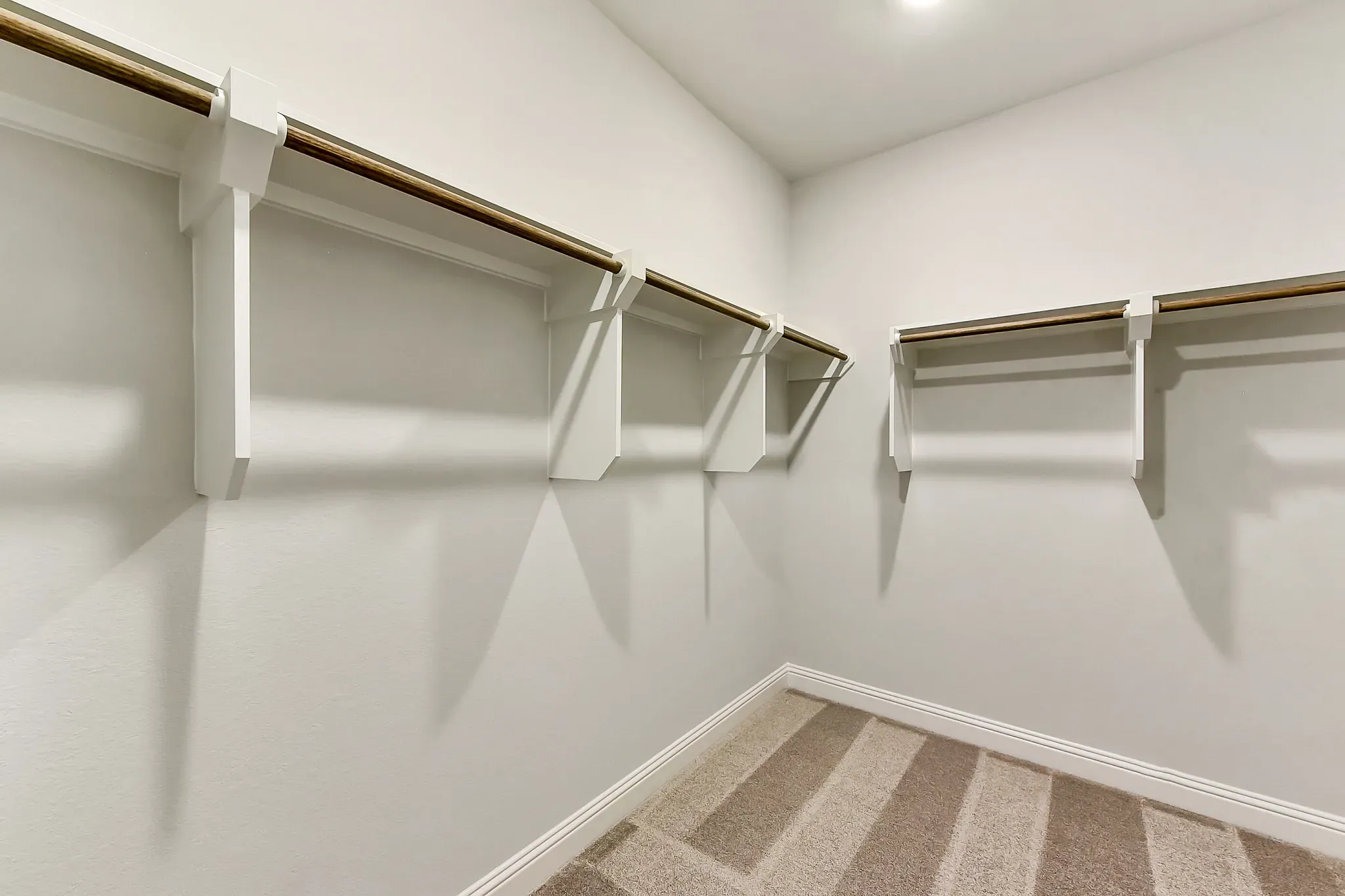 Plan 4039 closet