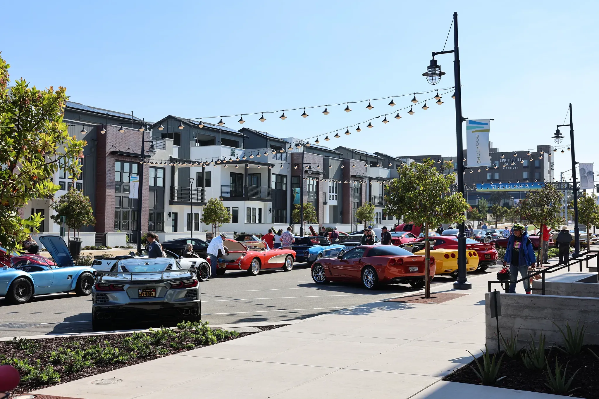 The Promenade at The Dunes during Monterey Car Wee
