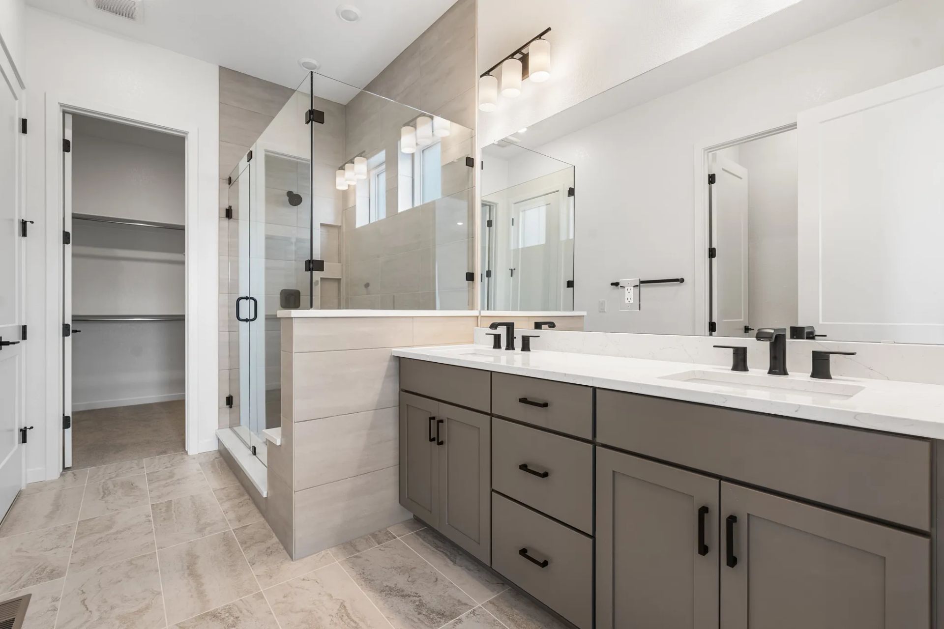 Homesite 44 Primary Bath
