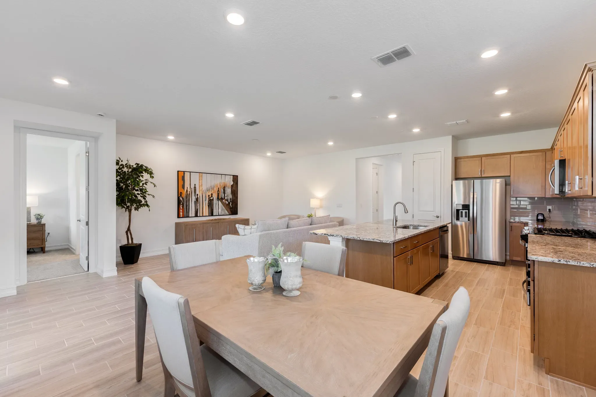 Furnished Dining