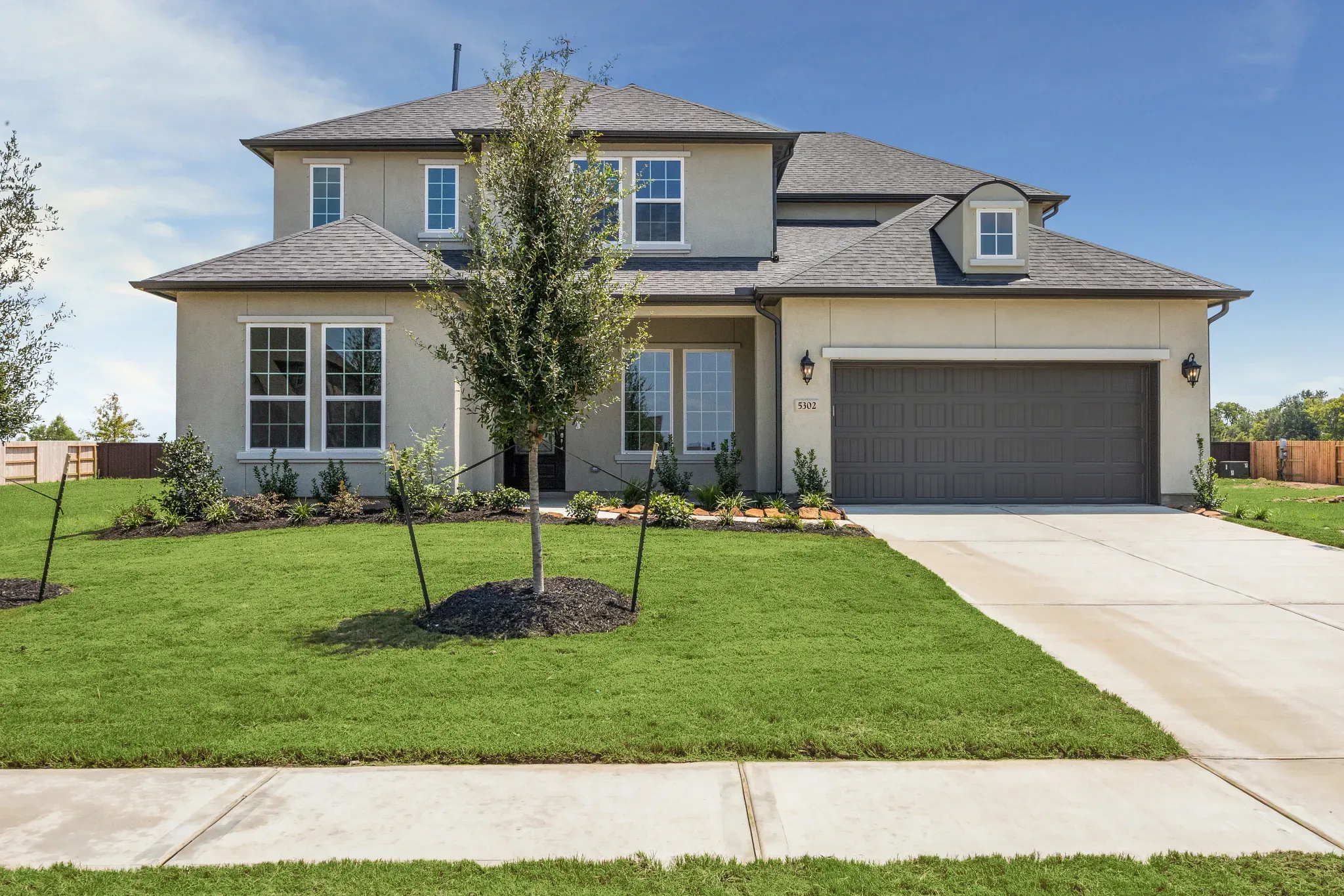 Plan 5072 elevation C exterior