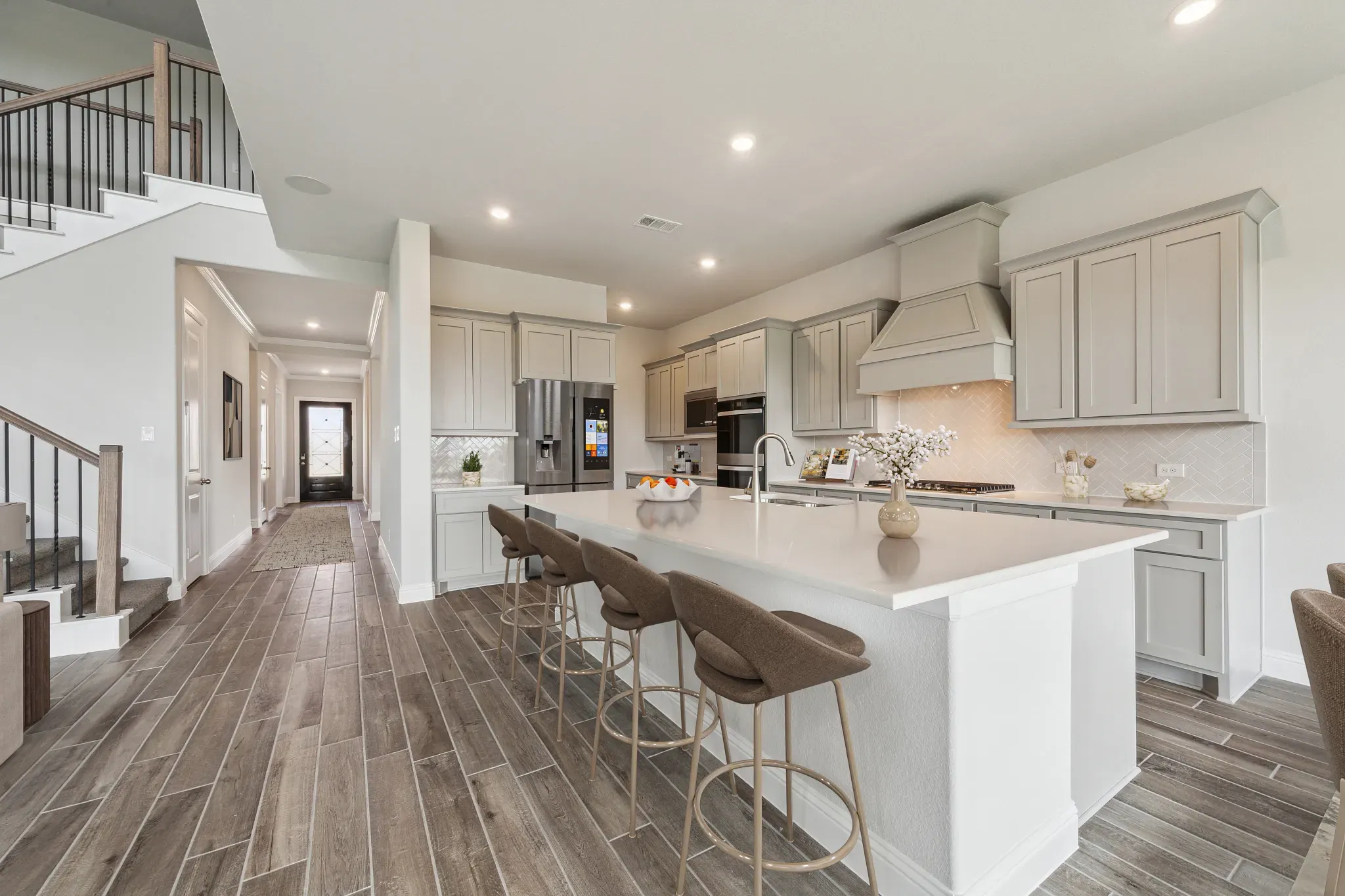 Plan 5072 kitchen