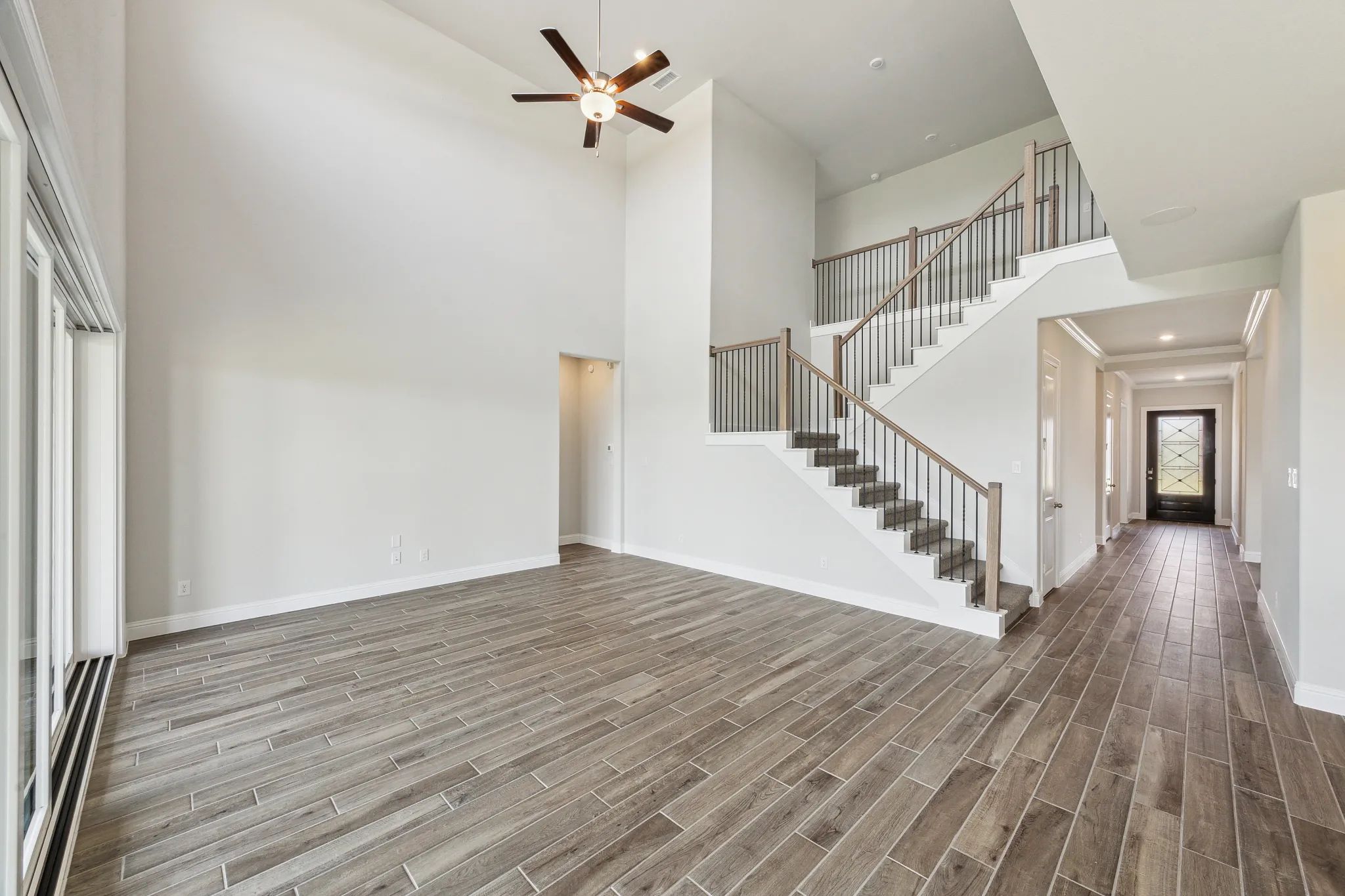 Plan 5072 great room