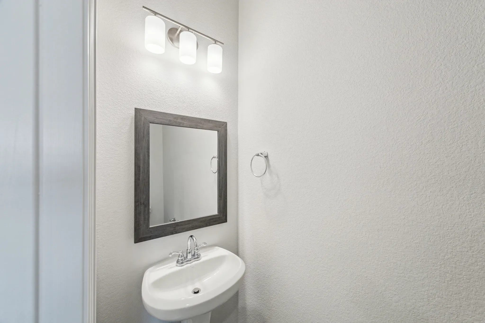Plan 5072 powder room