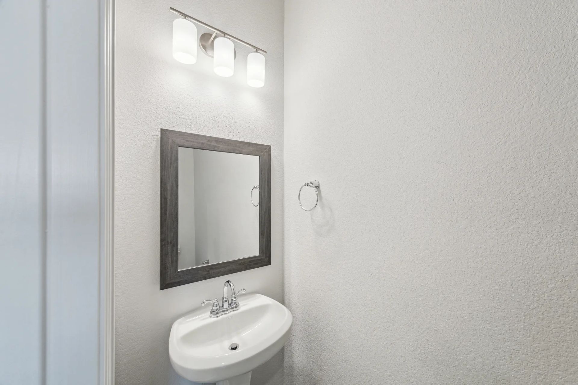 Plan 5072 powder room
