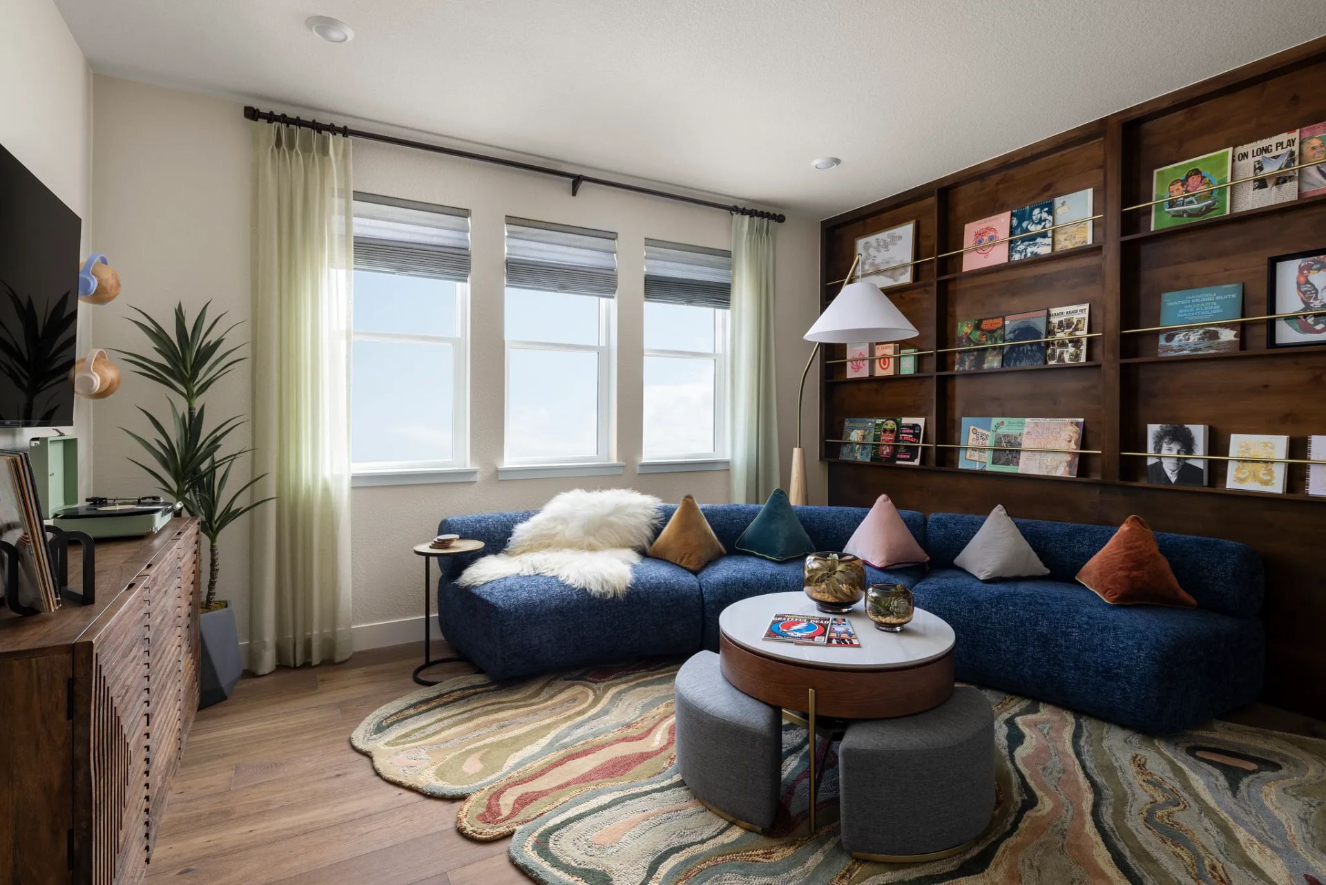 Amelia Model Loft